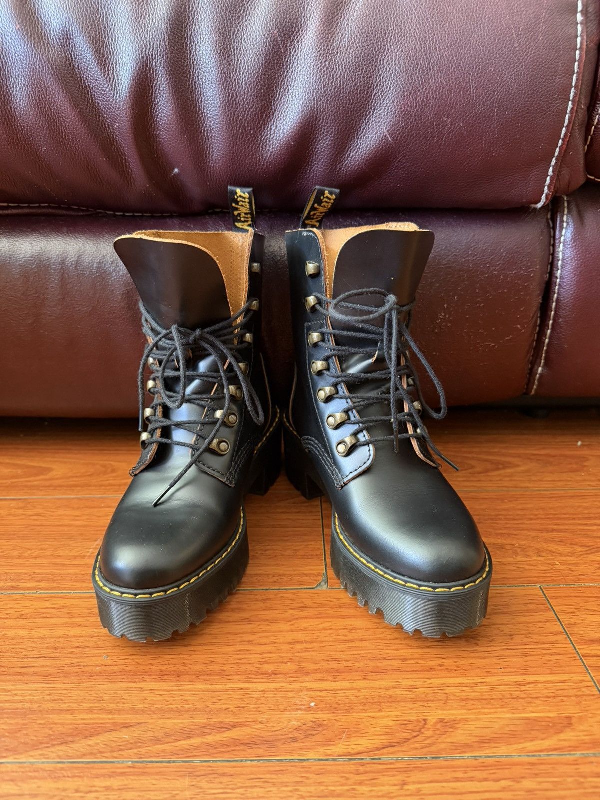 Dr. Martens Dr. Martens Leona Size US 7 / IT 37 - 1 Thumbnail
