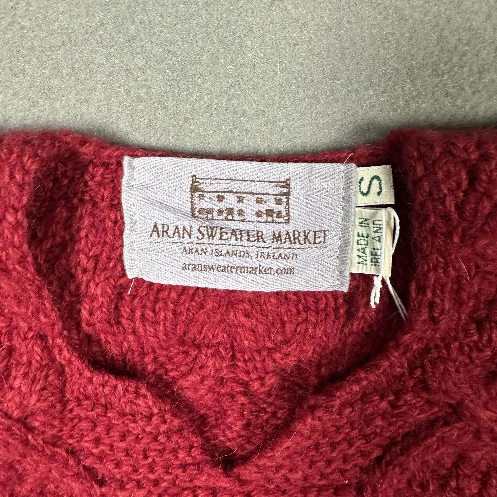 Aran Sweater Market Women’s Sweater Top Red Cable Knit Wool Vintage Size S / US 4 / IT 40 - 3 Thumbnail