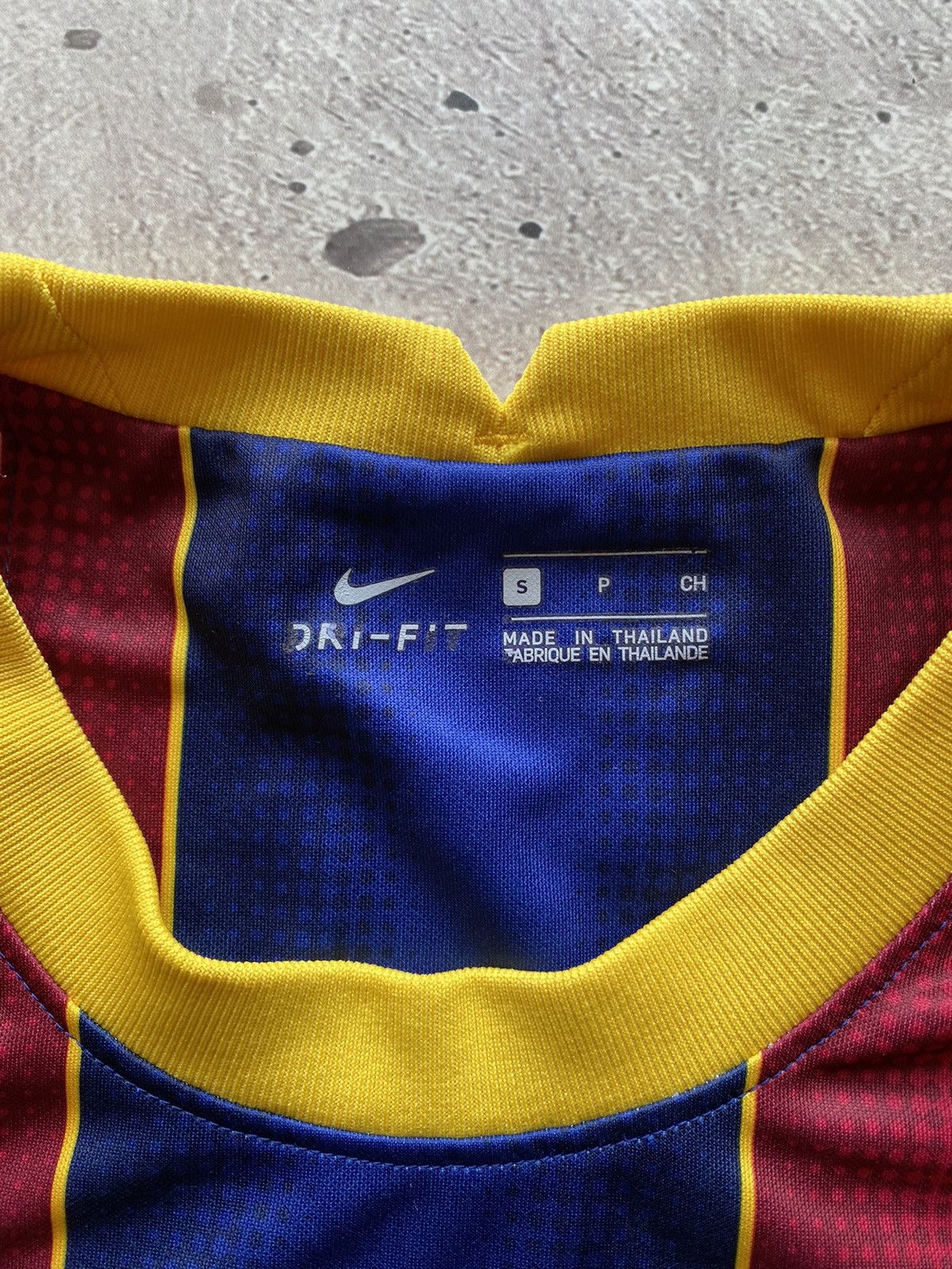 Nike Nike 2020/21 Lionel Messi #10 FC Barselona Soccer Jersey Size US S / EU 44-46 / 1 - 17 Thumbnail