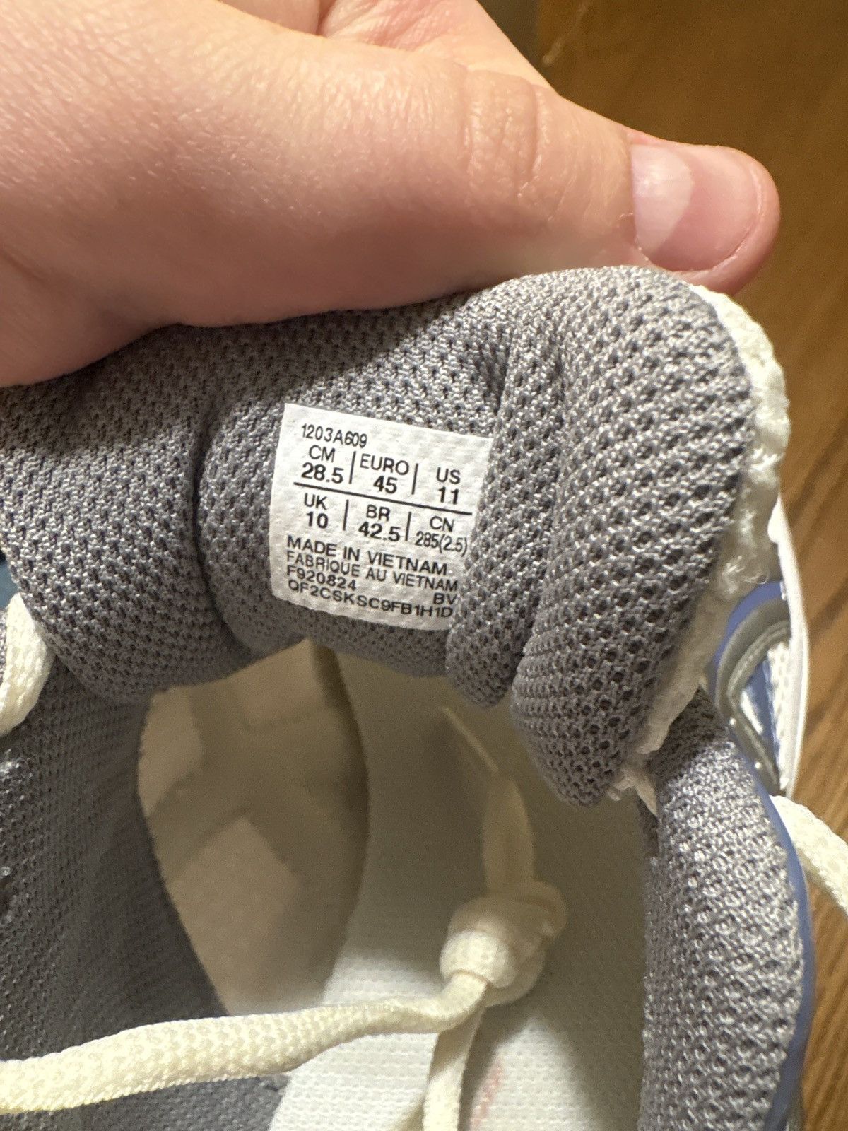 Asics GEL-1130 asics cream/blueberry Size US 11 / EU 44 - 2 Thumbnail