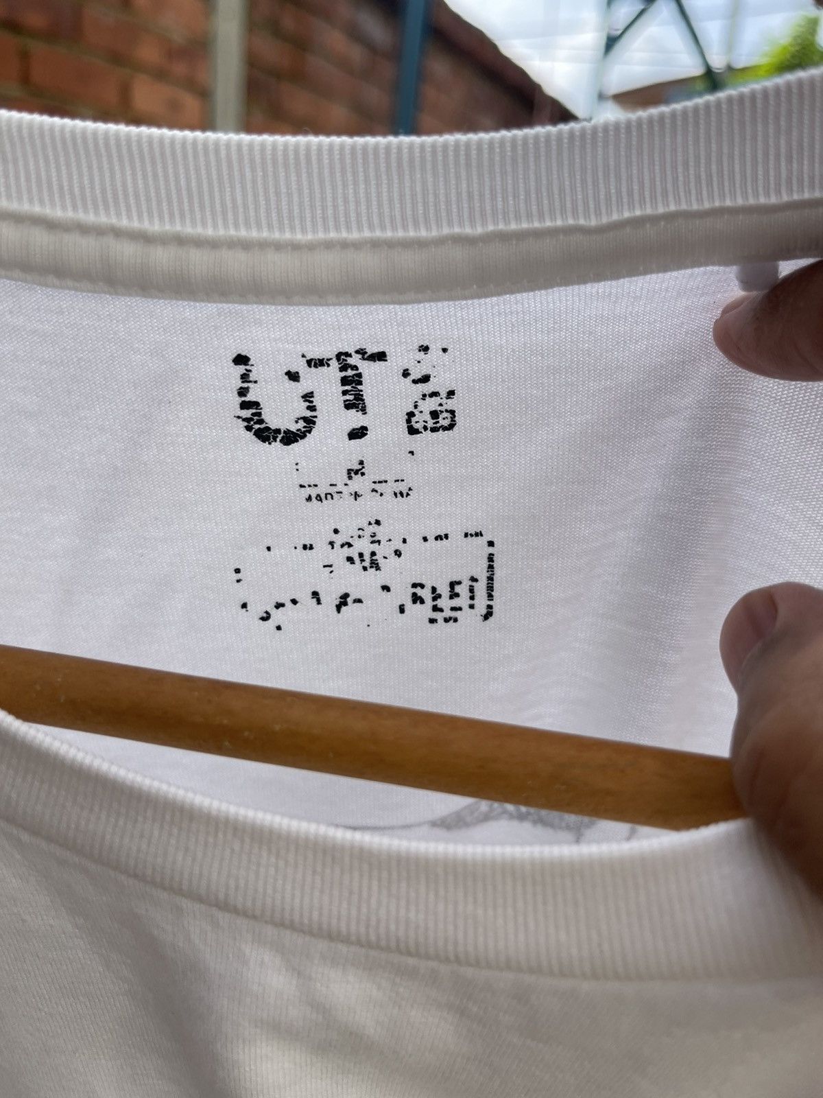 Kaws × Uniqlo Uniqlo x KAWS Hands & Blocks 2016 Short Sleeve Pocket Tee Size US M / EU 48-50 / 2 - 5 Thumbnail