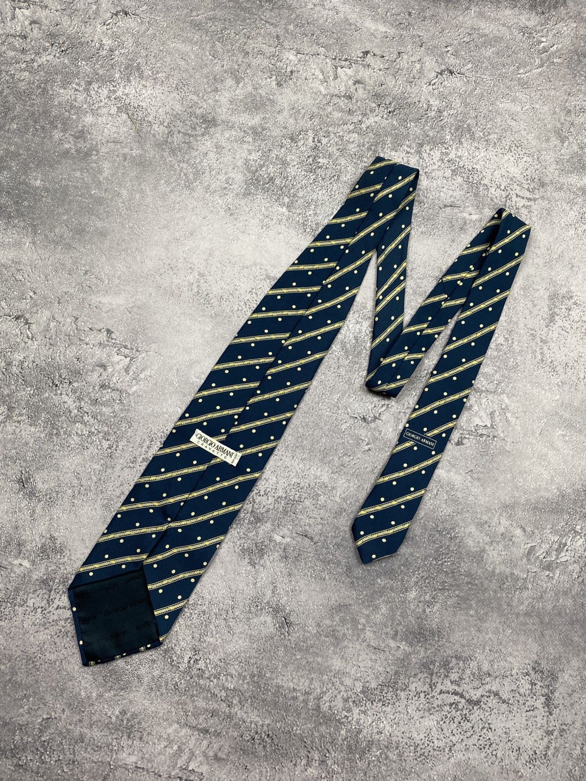 Armani Vintage Giorgio Armani Men's Silk Tie Cravatte Polka Dot Size ONE SIZE - 1 Thumbnail