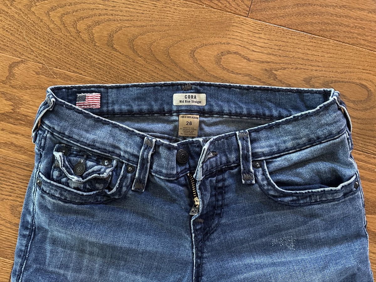 True Religion × Vintage Women’s mid rise True religions Size 26" / US 2 / IT 38 - 4 Thumbnail
