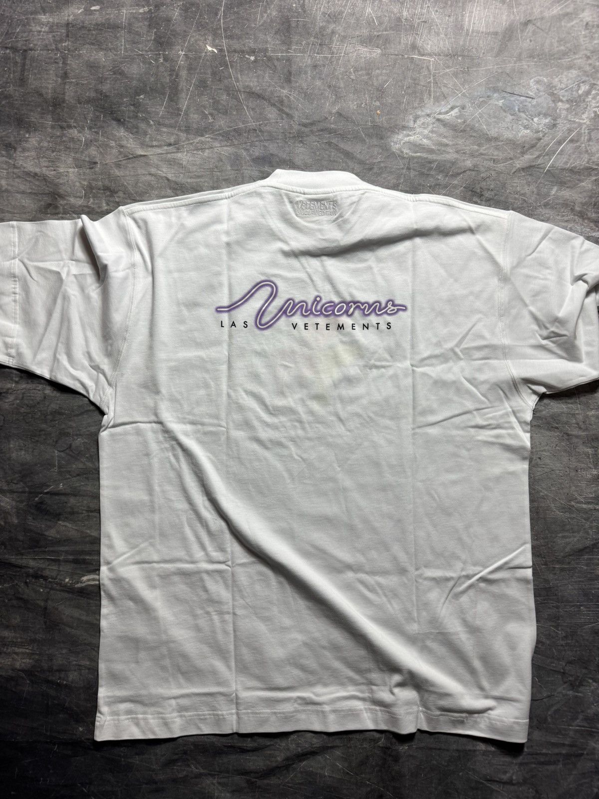 Vetements Vetements Las Vetements Unicorn Dolphins t-shirt in White Size US L / EU 52-54 / 3 - 2 Thumbnail