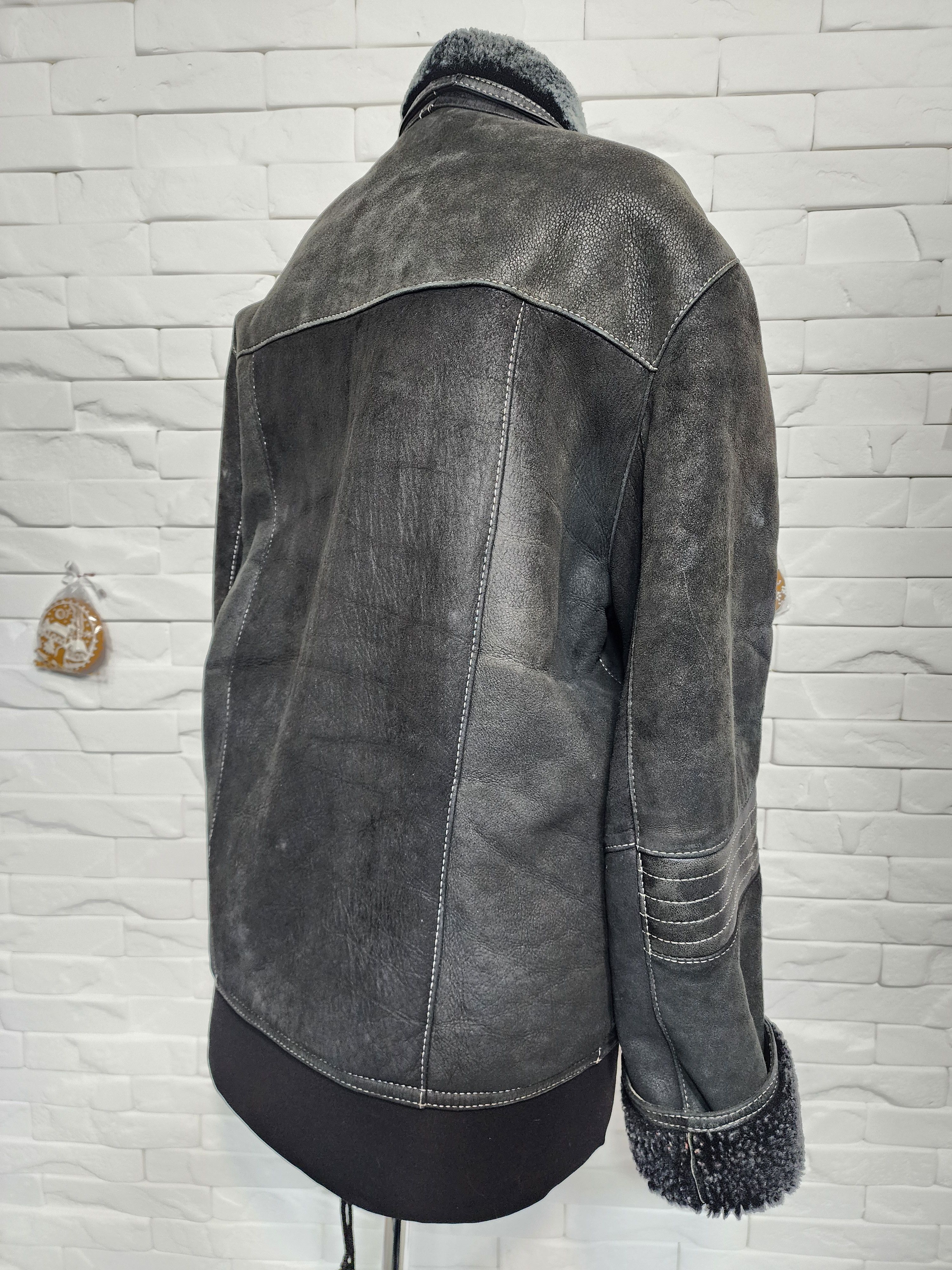 Furla Men's Black Sheepskin Coat: Genuine Fur Jacket with Zipper Size US L / EU 52-54 / 3 - 6 Thumbnail