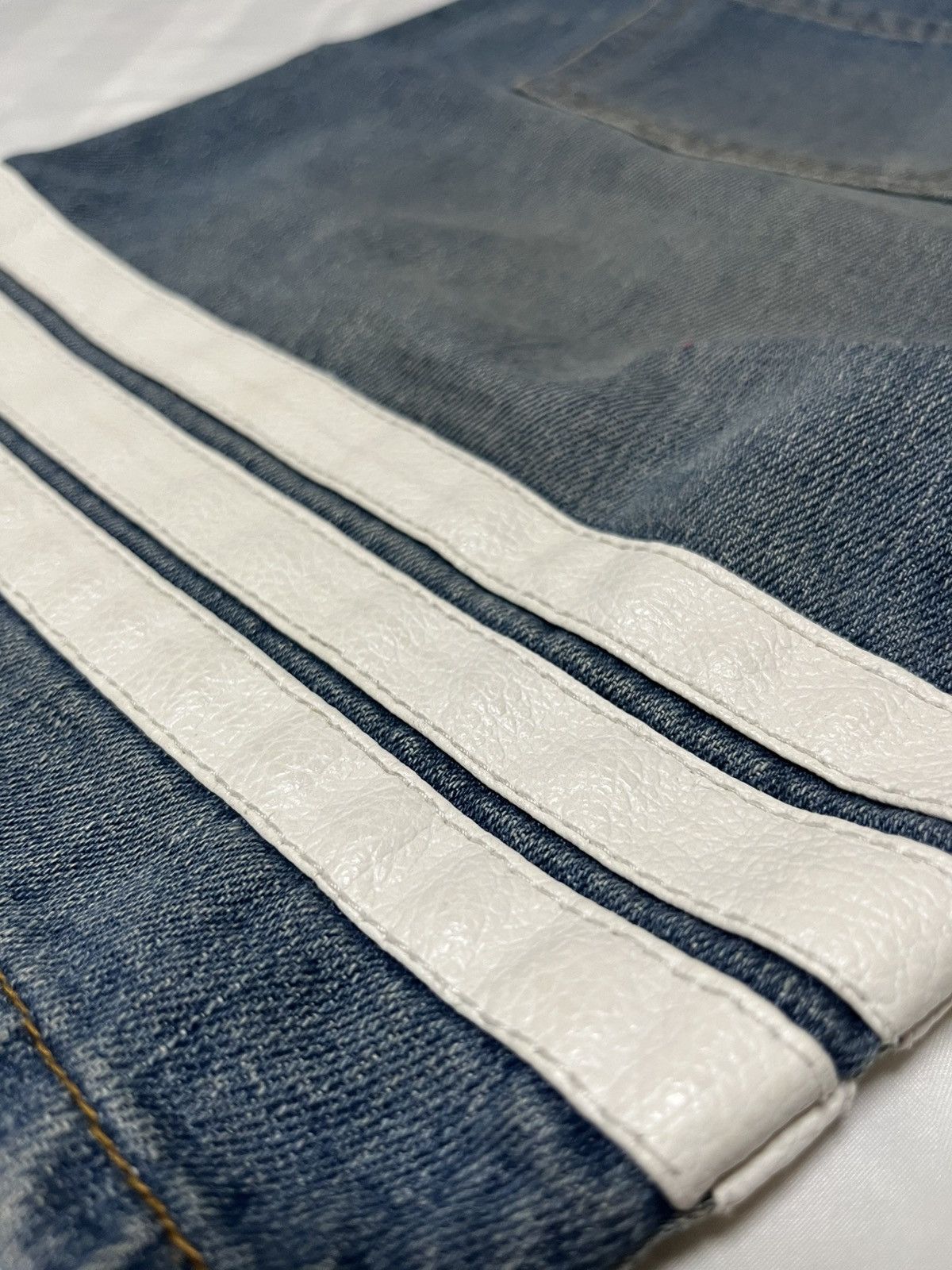 Other Holdem Denim Distressed Bird Shorts (Size M / W31) Size US 32 / EU 48 - 5 Thumbnail