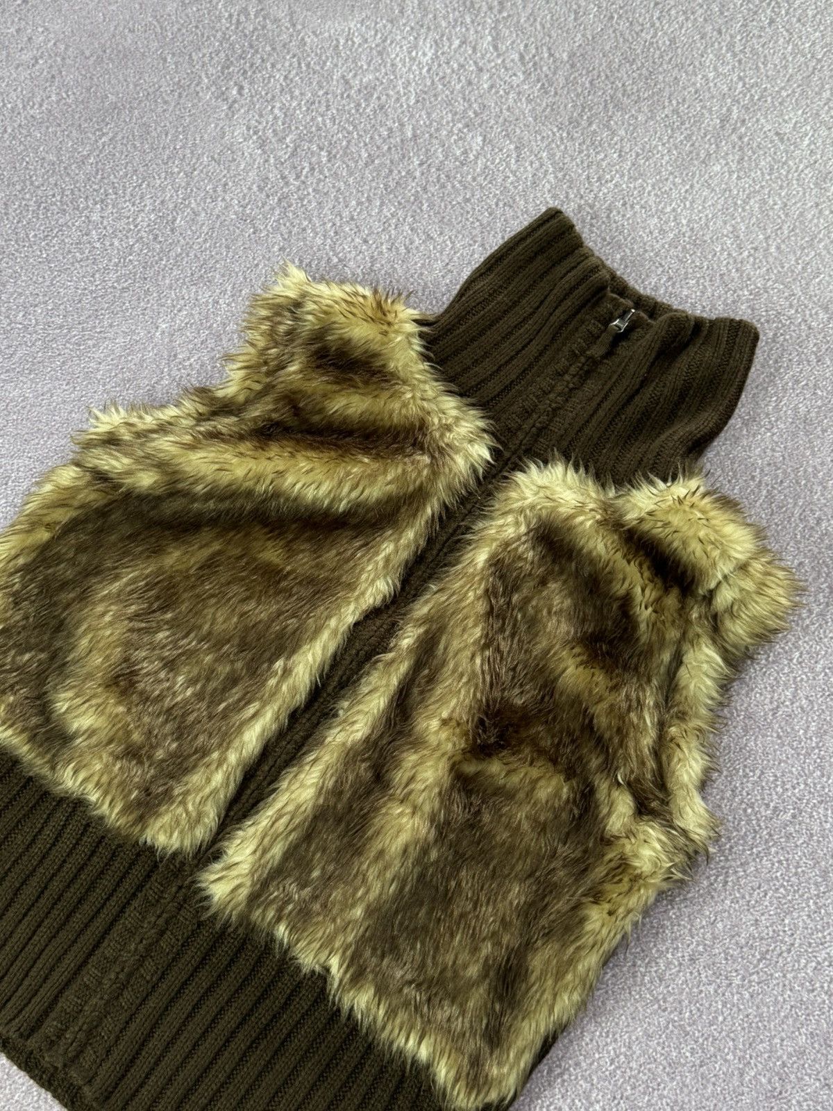 Le Grande Bleu (L.G.B.) Y2K Faux Fur LGB Vibe Glamour Design Fabulous Vest Size M / US 6-8 / IT 42-44 - 7 Thumbnail