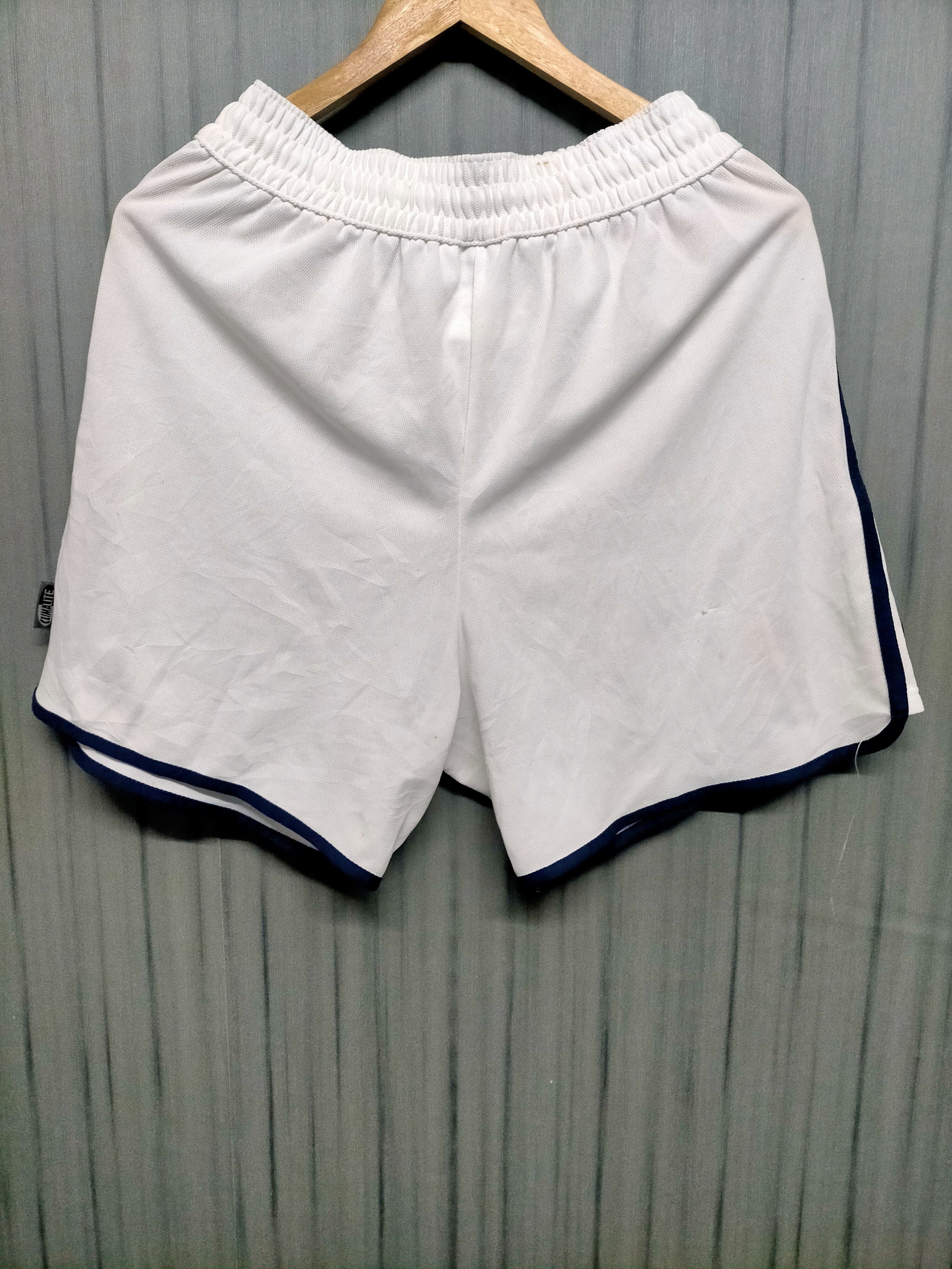 Adidas Vintage 2001 Real Madrid Footbal Jersey Short pants Size US 30 / EU 46 - 6 Thumbnail