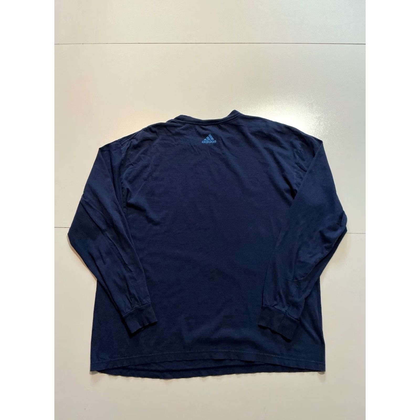 Adidas VINTAGE Adidas Classic Center Logo Blue L/S Graphic T-Shirt XL Mens 90s 2000s Size US XL / EU 56 / 4 - 2 Thumbnail