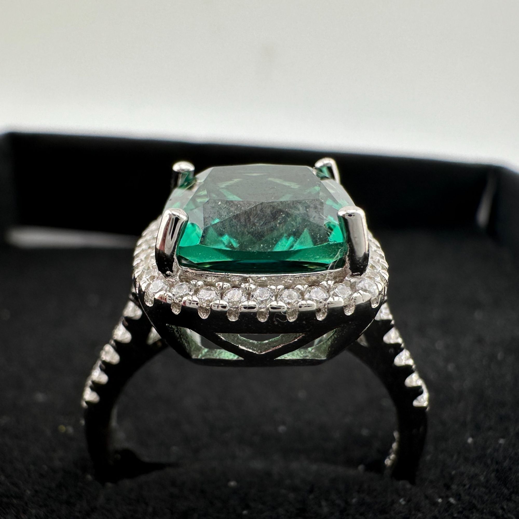 Other 3.56 Carat Lab Created Pariaba Color Change Ring Size 8 Size ONE SIZE - 16 Thumbnail