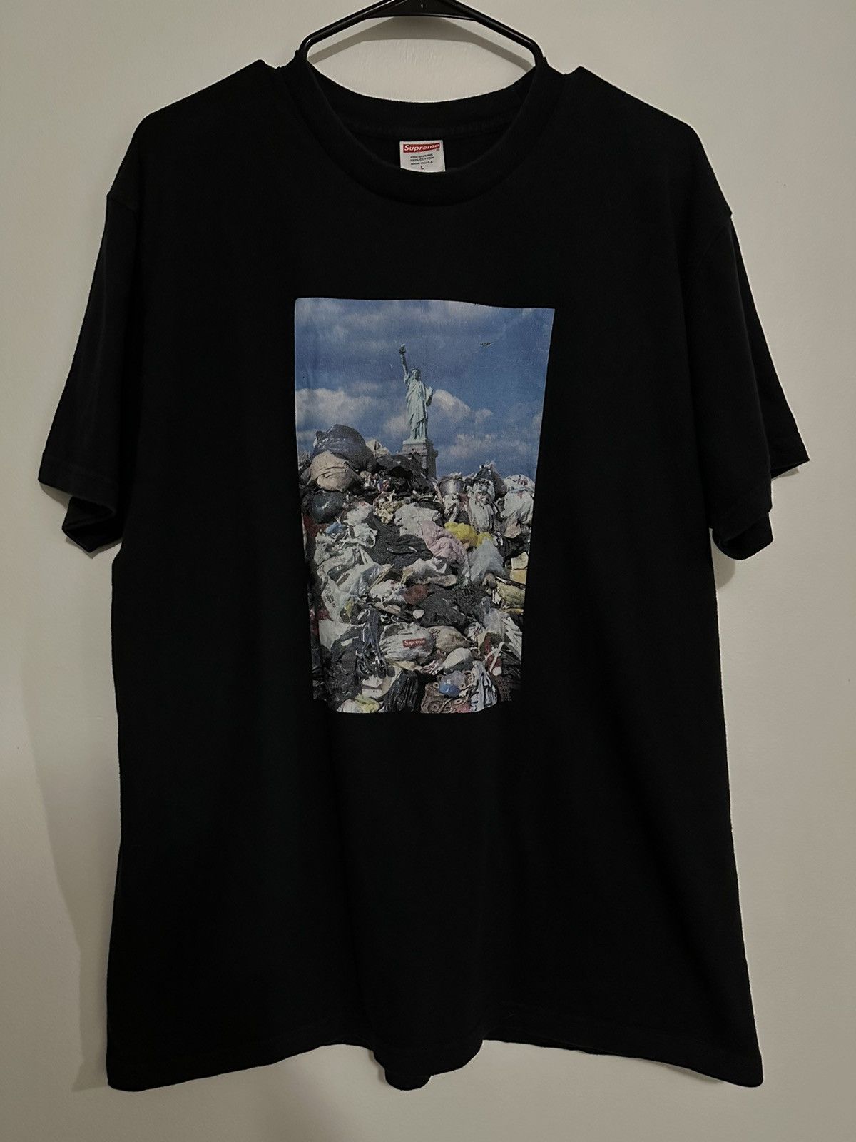 Tシャツ・カットソー Supreme Trash T-Shirt Black Supreme Trash Tee Black Men's - FW22 - US