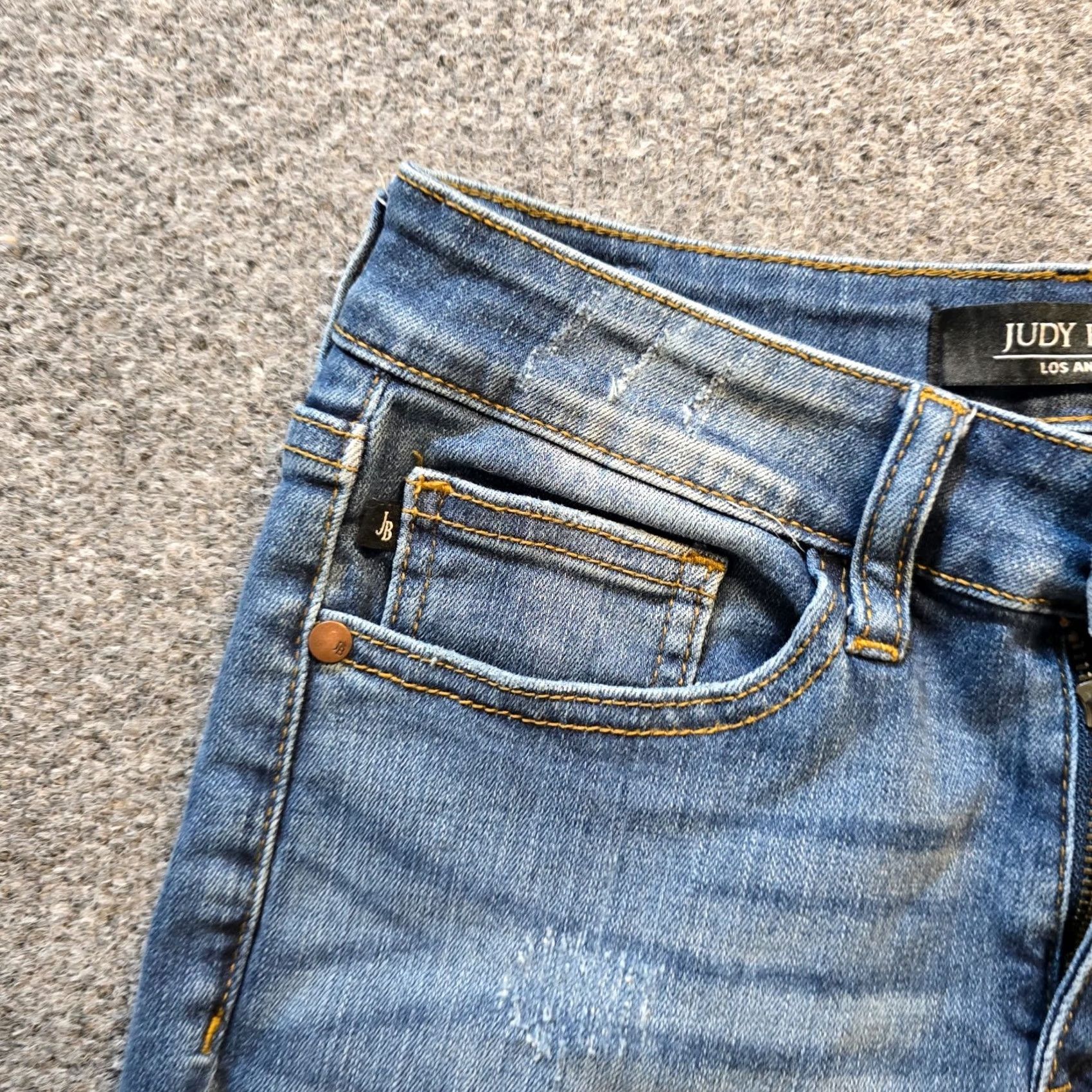 Vintage Judy Blue Jeans Women Size 27 Blue Relaxed Tapered Distressed Stretch Capsule Casual Jeans Size 27" / US 4 / IT 40 - 3 Thumbnail