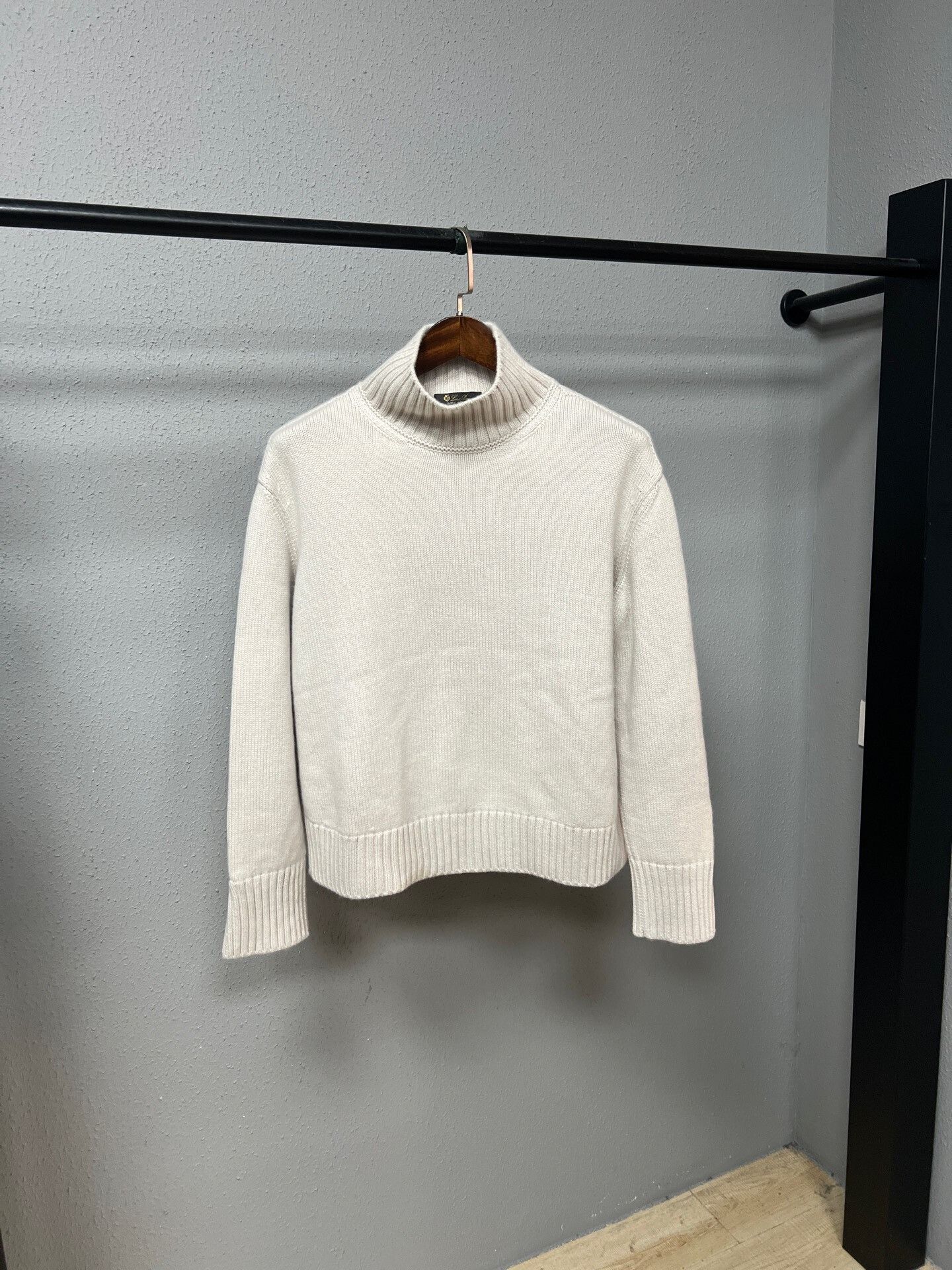 Loro Piana new cream high-neck wool sweater Size S / US 4 / IT 40 - 1 Thumbnail