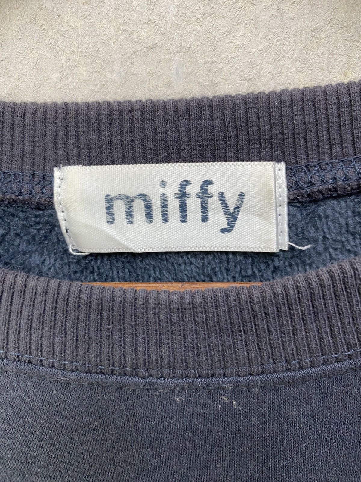Japanese Brand Cartoon Miffy Sweatshirt Pullover Jumper Crewneck Size L Size US L / EU 52-54 / 3 - 6 Thumbnail