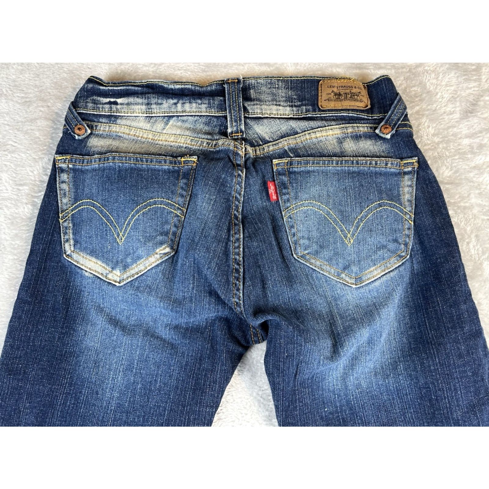 Levi's **Levi's 504 Women's Blue Straight Fit Jeans** User: Levi's 504 Women's Blue Straight Fit Jeans Size 30" / US 8 / IT 44 - 4 Thumbnail