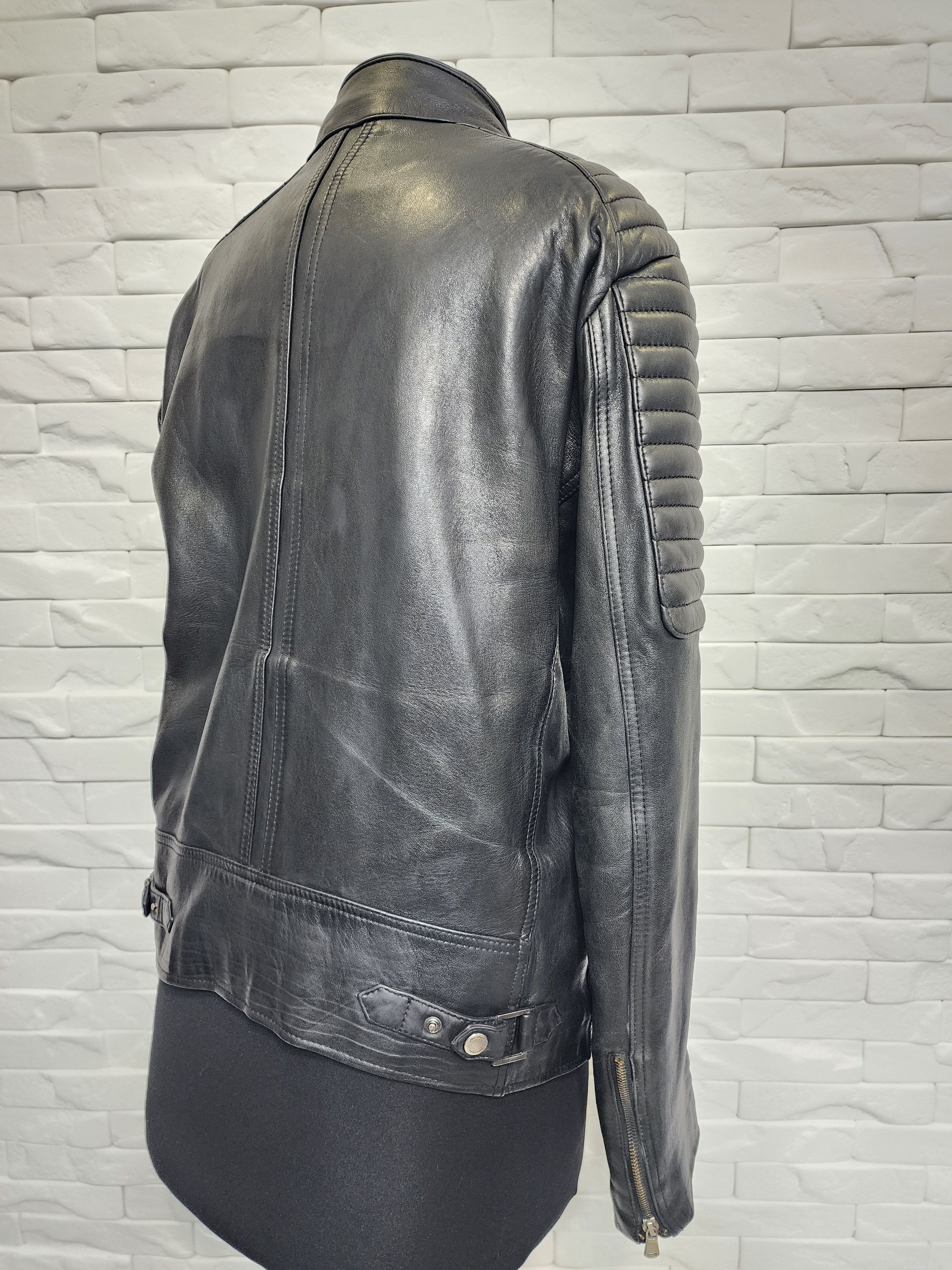 Genuine Leather Men's Black Leather Sport Jacket: Metal Zipper Detail Size US L / EU 52-54 / 3 - 7 Thumbnail
