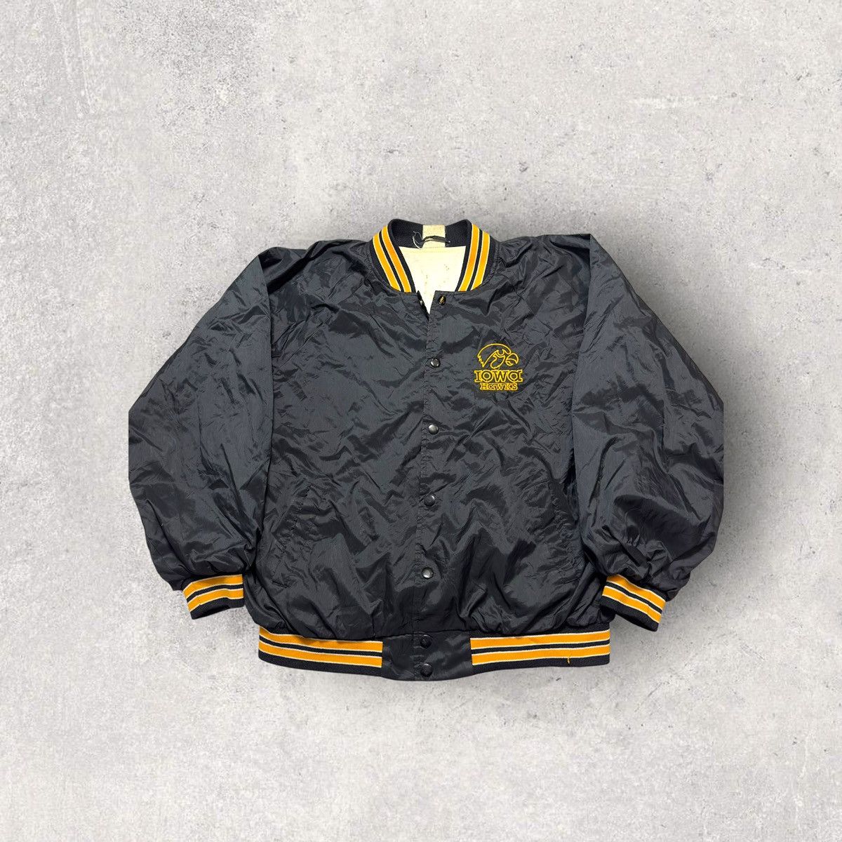 NCAA × Vintage Vintage Iowa Hawks jacket Size US L / EU 52-54 / 3 - 1 Thumbnail