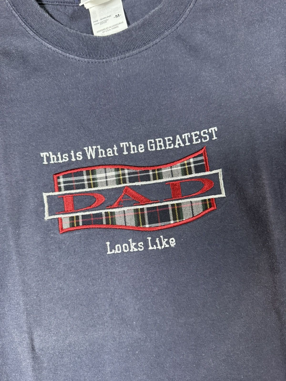 Vintage Vintage 90s Greatest Dad Plaid Embroidered Funny Faded Tee Size US M / EU 48-50 / 2 - 2 Thumbnail