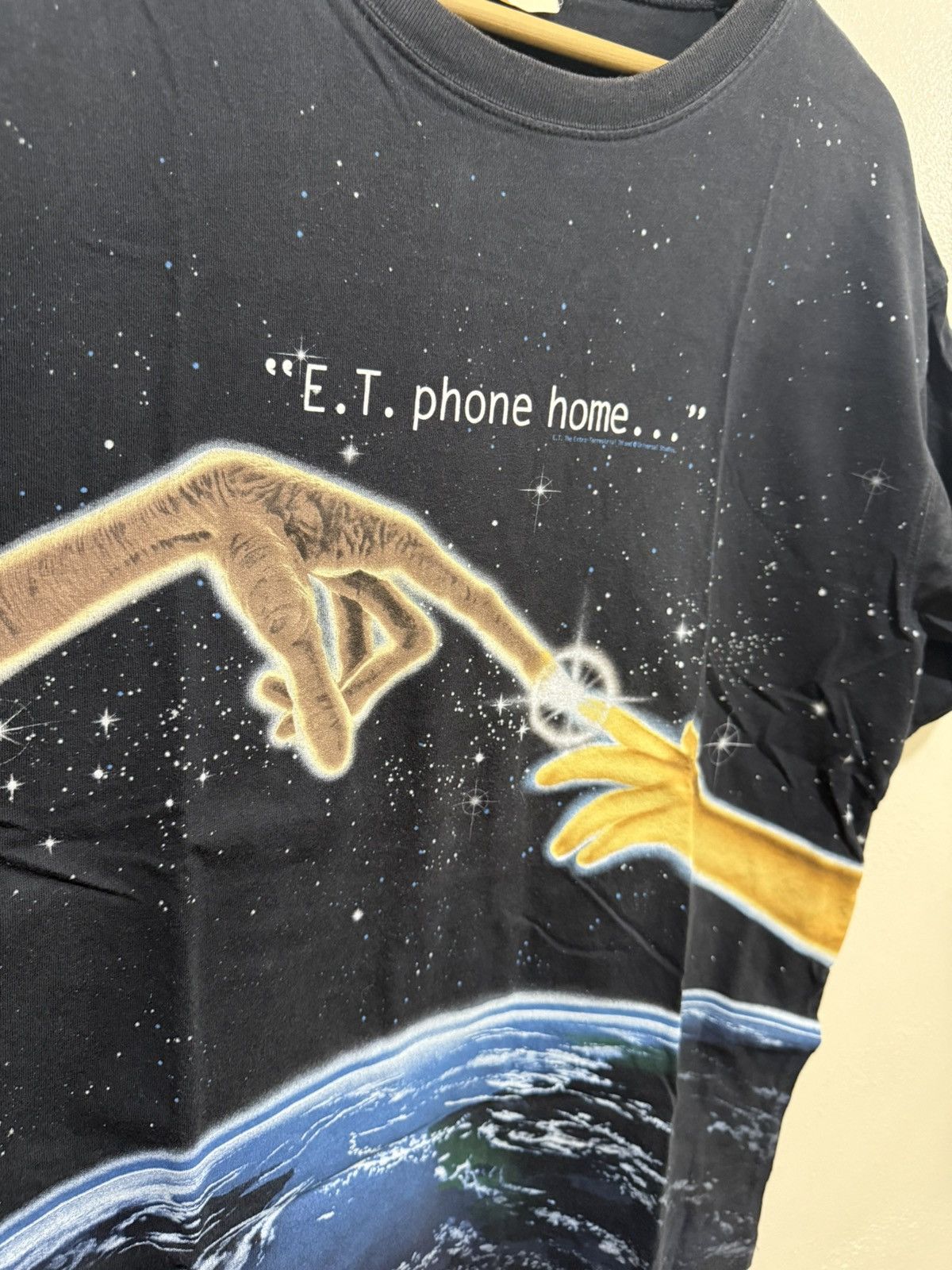 Vintage Vintage E.T. Phone Home Movie Shirt Size US XL / EU 56 / 4 - 3 Thumbnail