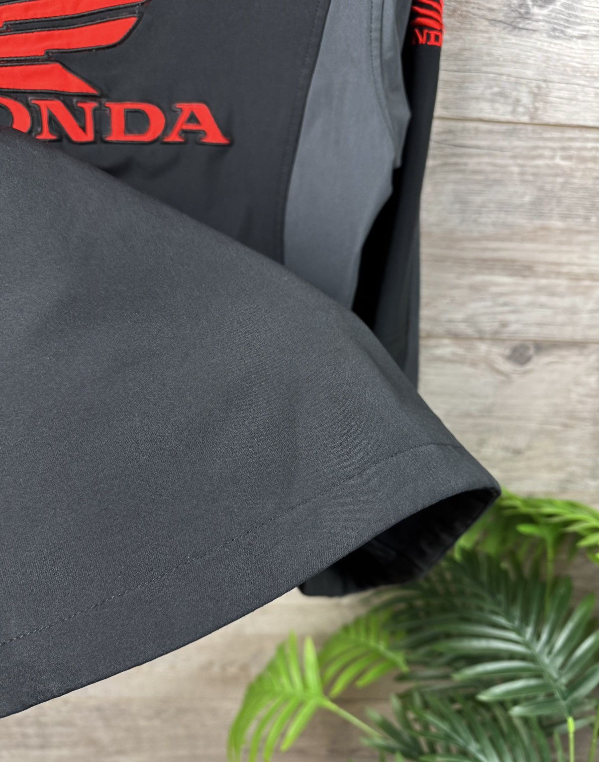 Honda Honda Jacket Softhell Womans Nascar Racing Team Size L Size L / US 10 / IT 46 - 15 Thumbnail