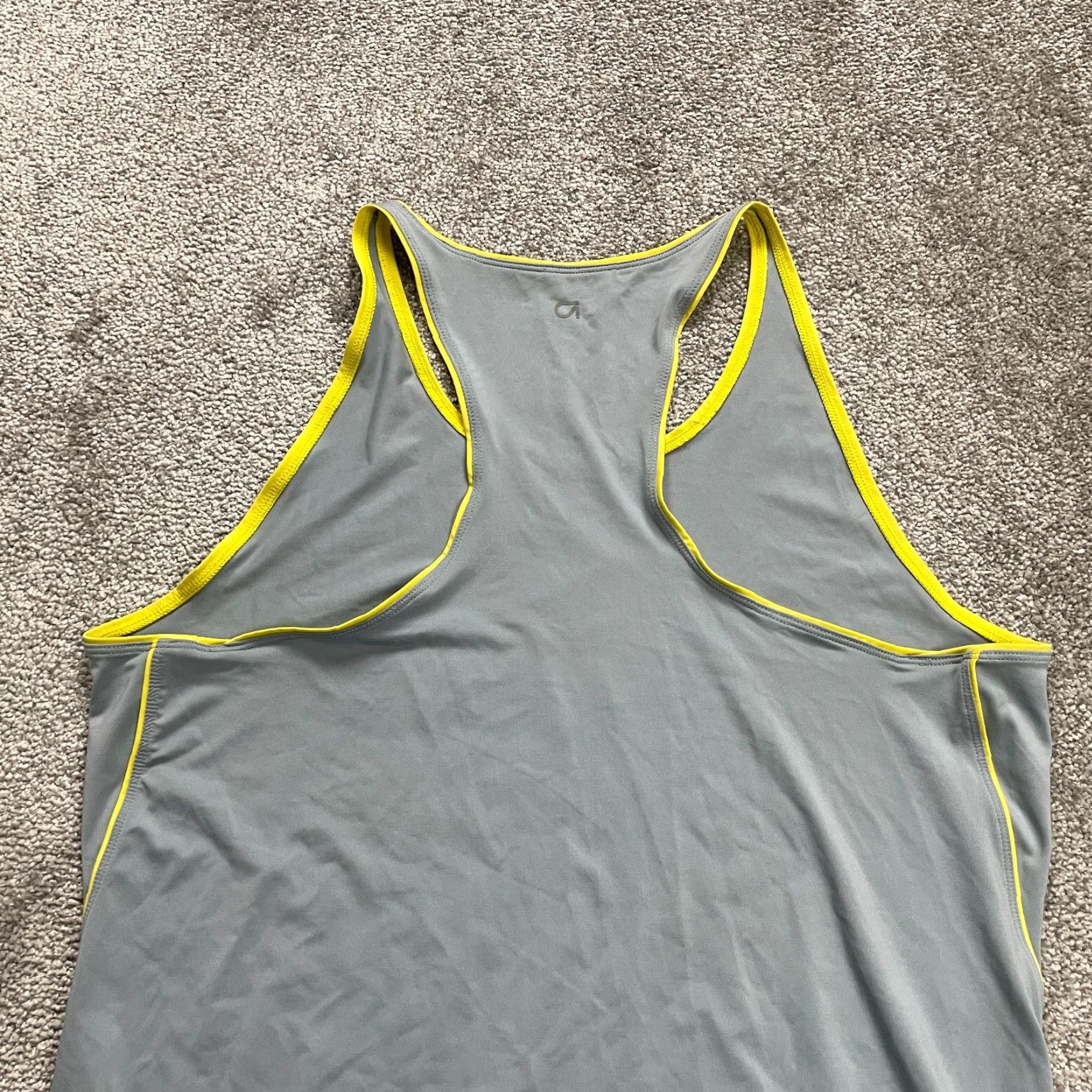 Gap Gap Body Fit Sports Tank Top Womens XL Gray Racerback Halter Athletic Athleisure Size XL / US 12-14 / IT 48-50 - 4 Thumbnail