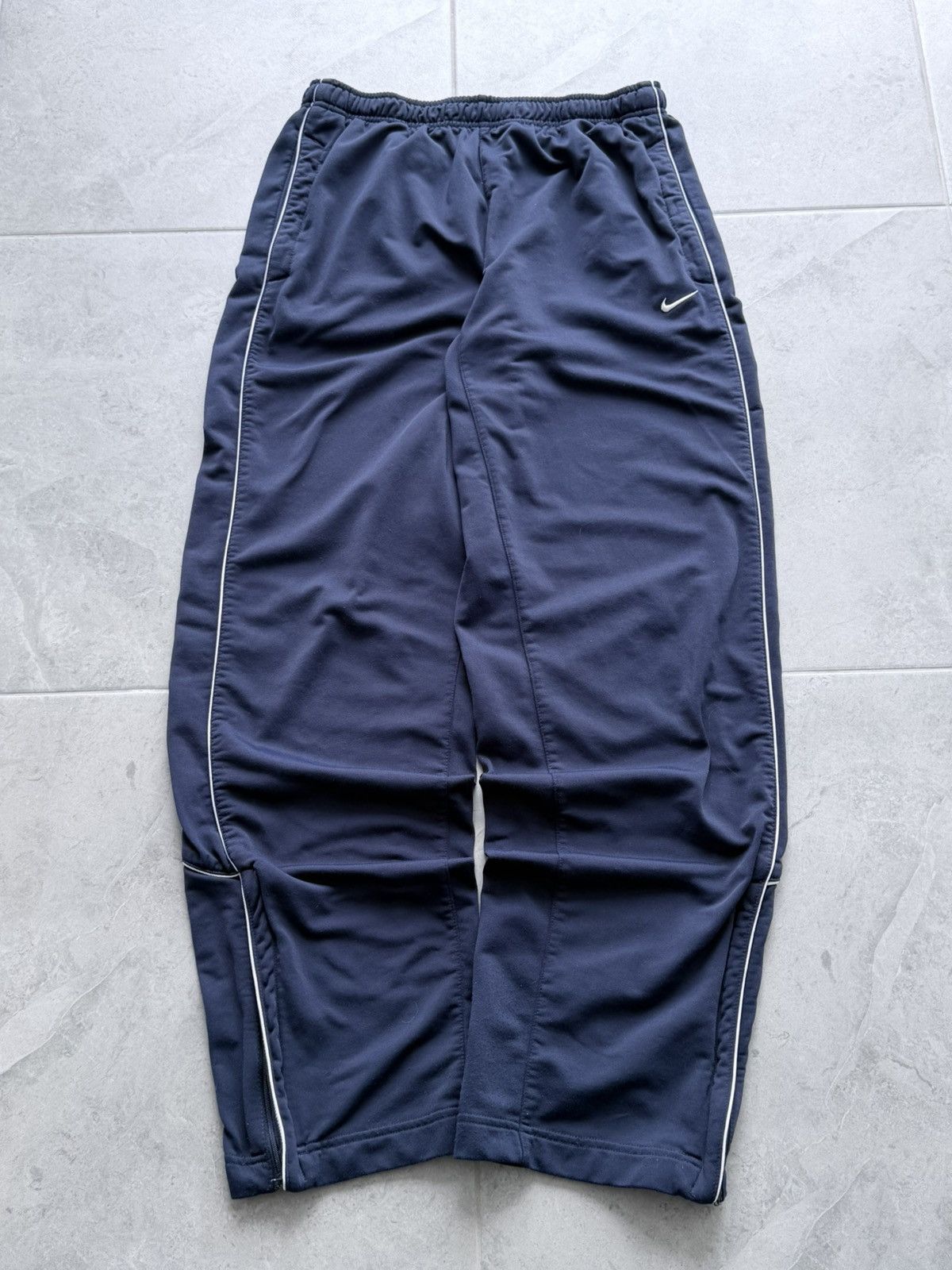 Nike Vintage 00s Nike Baggy Sweatpants Size US 34 / EU 50 - 1 Thumbnail