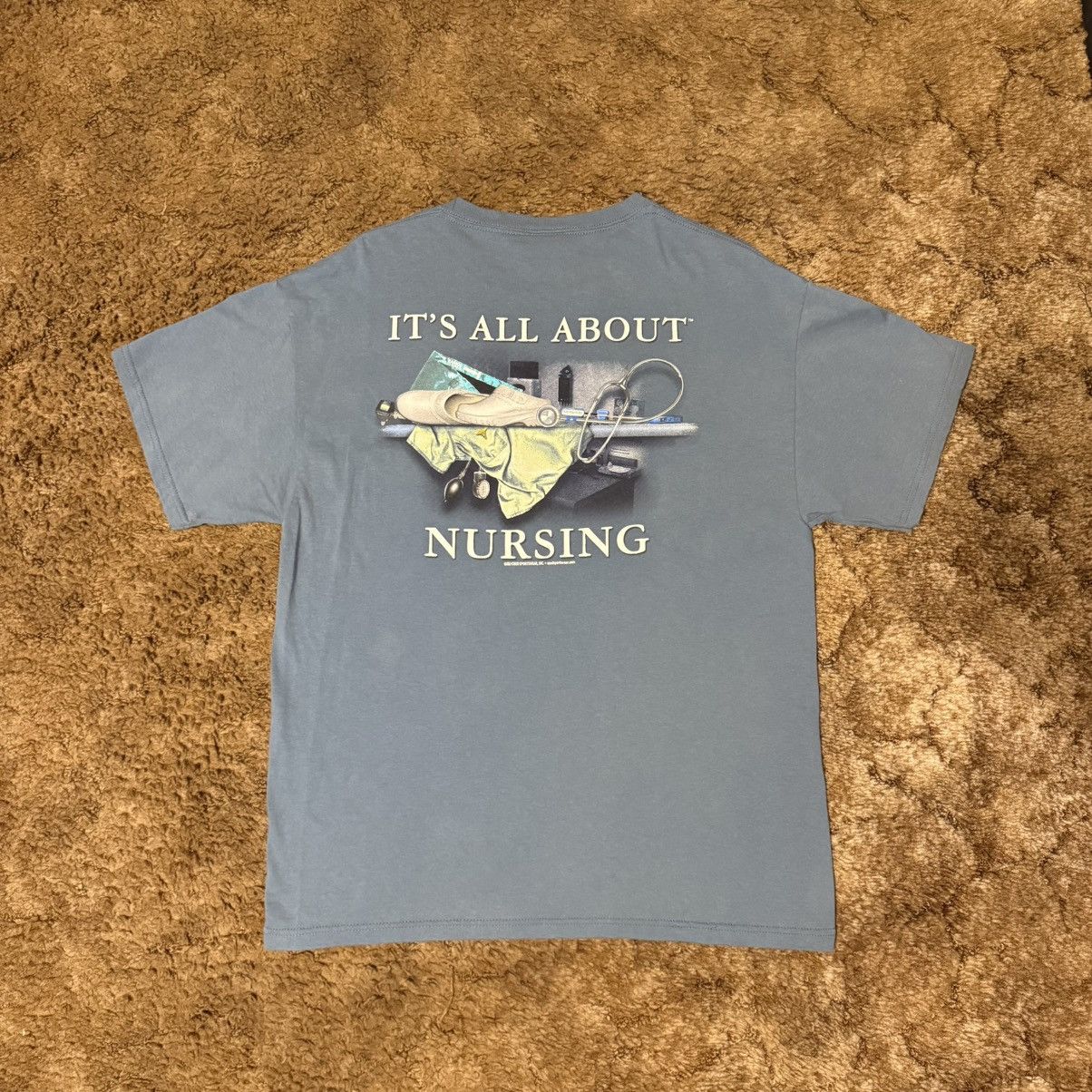 Vintage Vintage 90s Nurse T-Shirt Blue Large Size US L / EU 52-54 / 3 - 1 Thumbnail