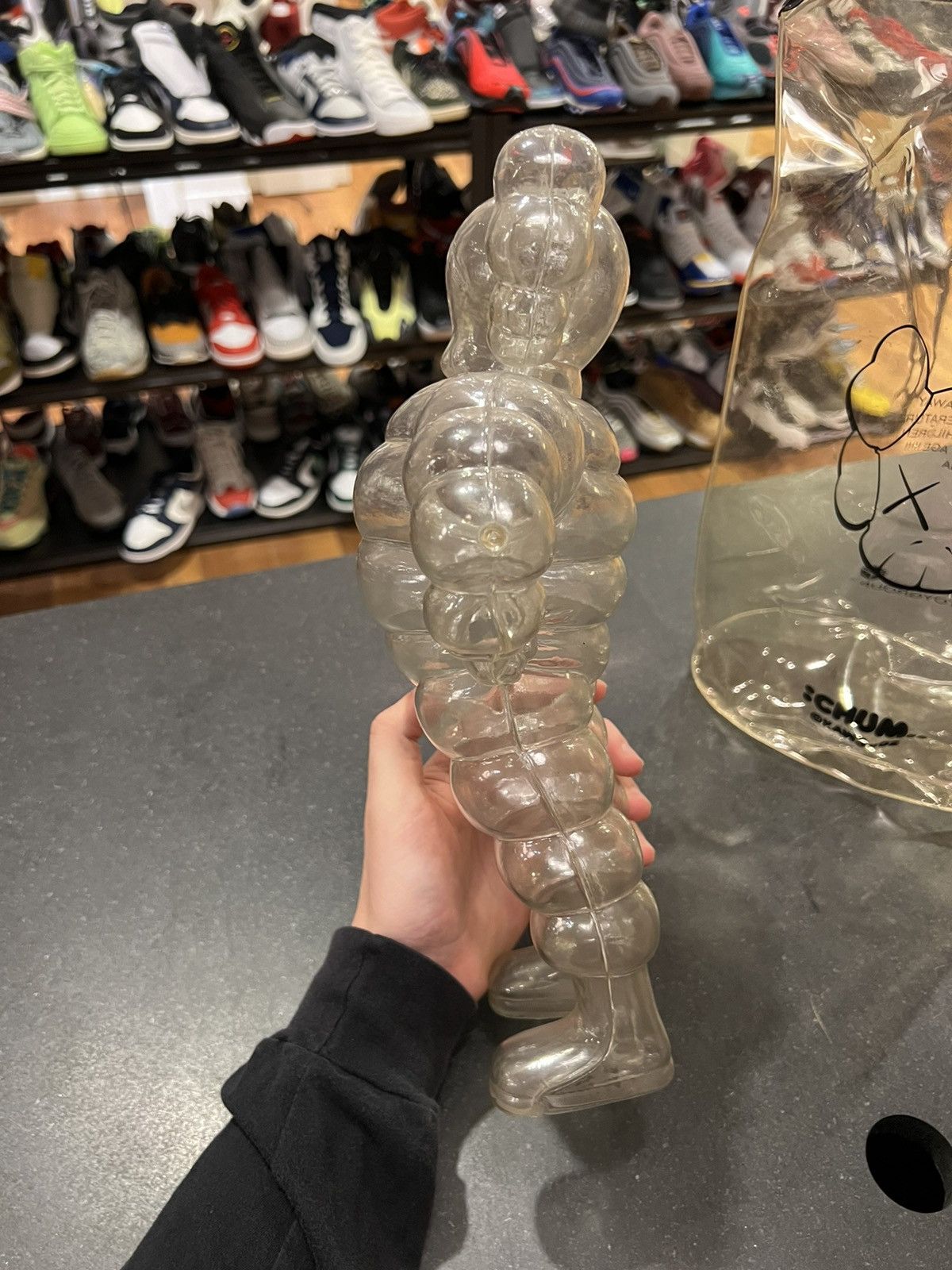 Kaws 2002 Kaws Chum Clear 841/1000 limited collectible figure Size ONE SIZE - 5 Thumbnail