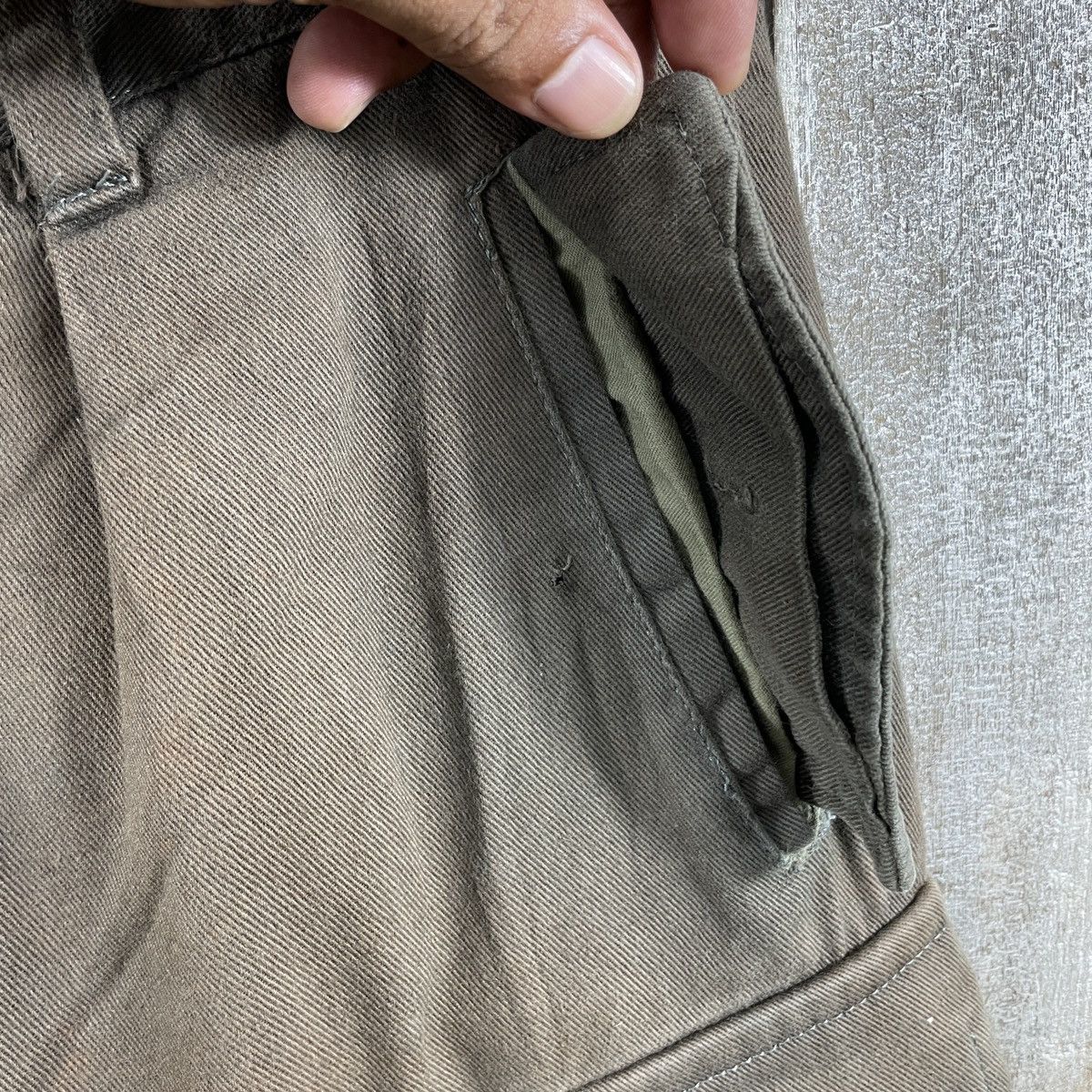 Japanese Brand × Vintage Vintage Drug Store Faded Cargo Baggy Pants Size US 31 - 8 Thumbnail