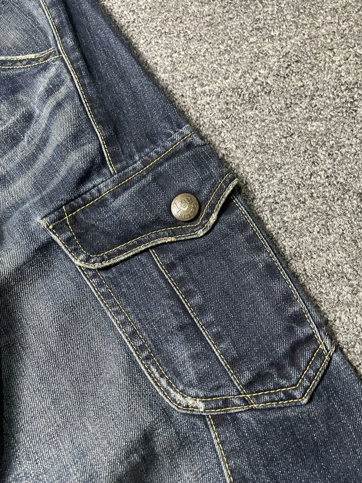 Lee × Vintage Vintage LEE Bootcut Cargo Flare Jeans (93) Size US 35 - 8 Thumbnail