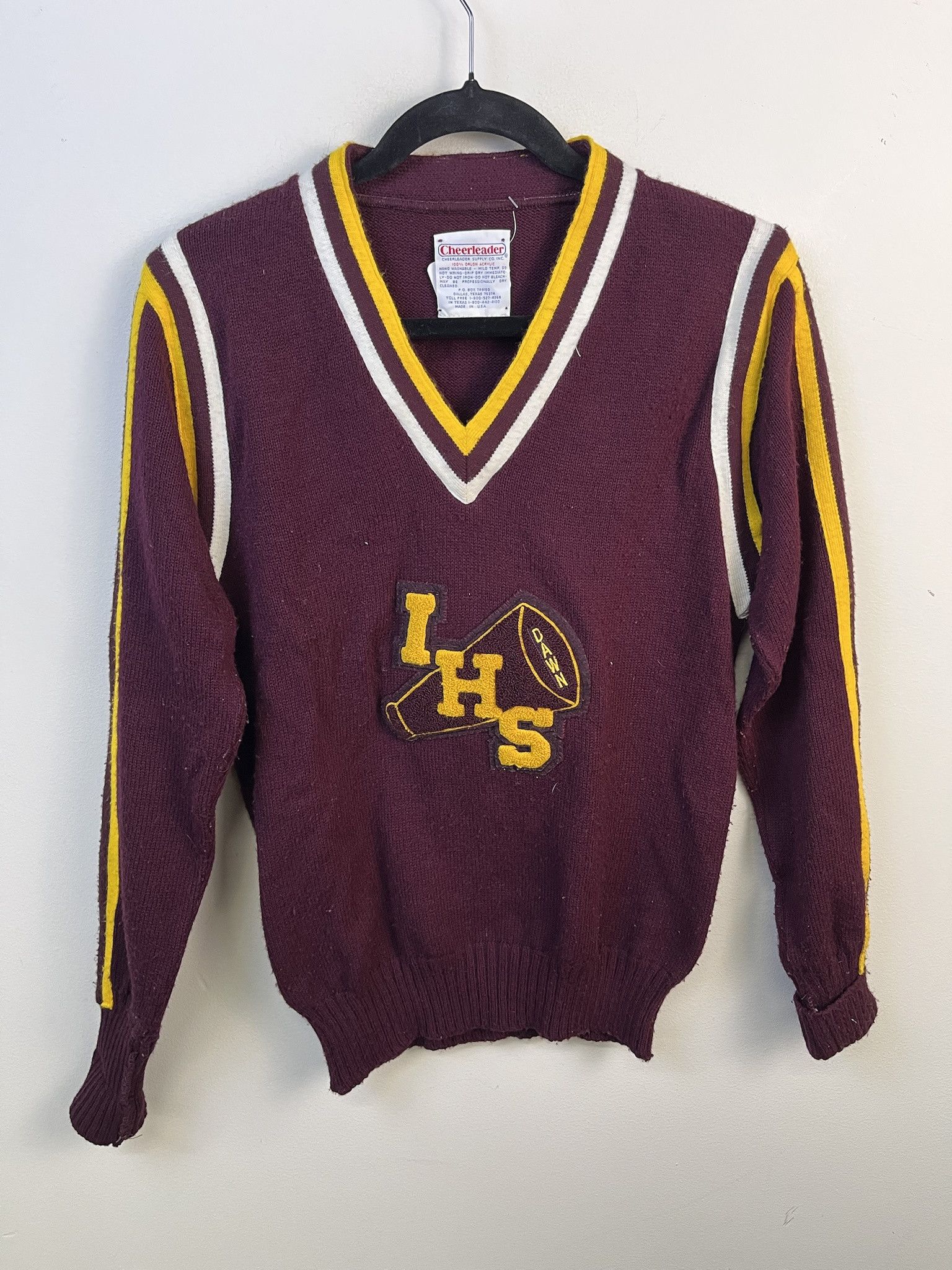 Vintage Vintage Knit Sweater 1990s Thick Knit IHS Cheerleader Dawn 9s0 Varsity Sweater Size S Size US S / EU 44-46 / 1 - 1 Thumbnail