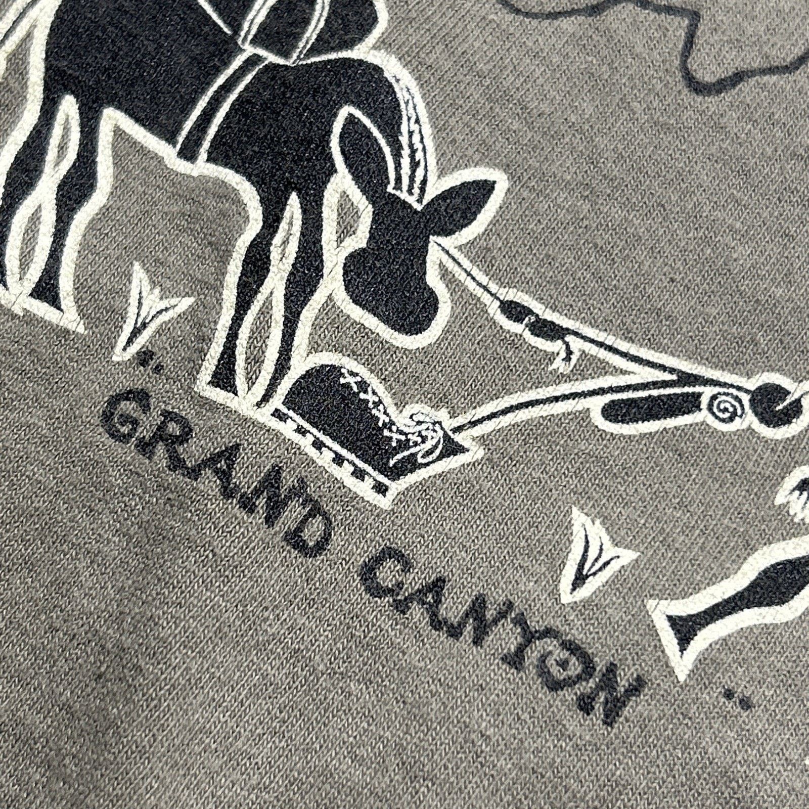 Fruit Of The Loom Grand Canyon Native Rock Art Shirt XL Aztec Single Stitch Size XL / US 12-14 / IT 48-50 - 9 Thumbnail