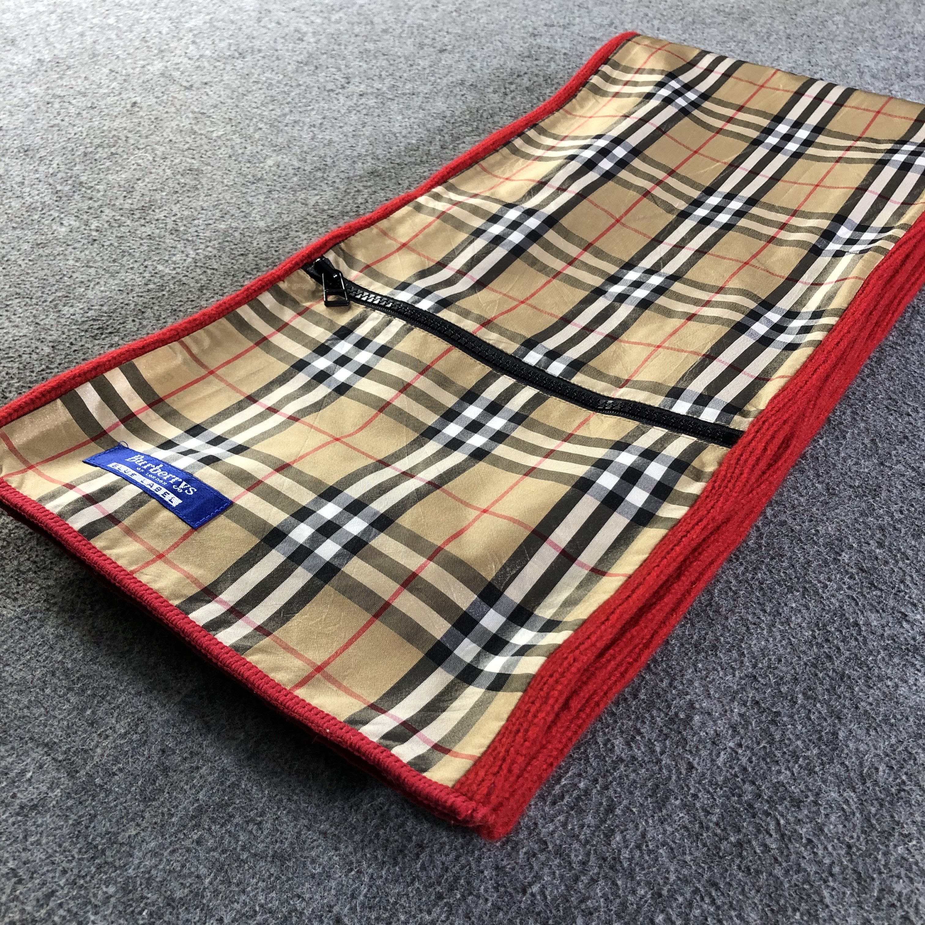 Burberry Burberry Scarf / Muffler / Neckwear P438 Size ONE SIZE - 4 Thumbnail