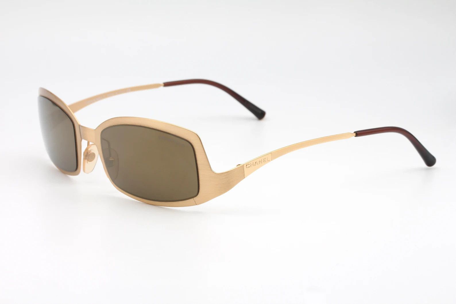 Chanel Chanel Sunglasses 4022 CC Rhinestone 4017 Rimless A0057 Size ONE SIZE - 2 Thumbnail