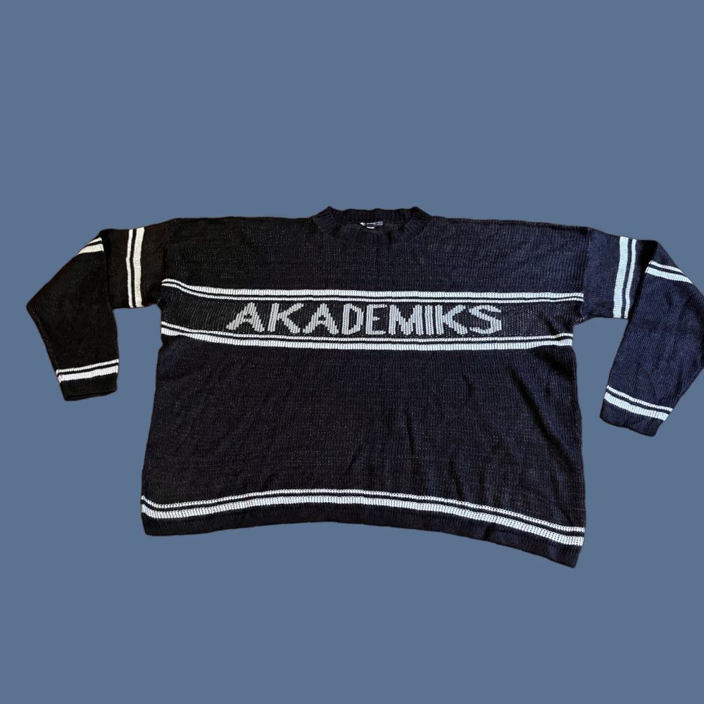 Akademiks VINTAGE Akademiks Sweater Mens 3XL Brown Striped Pullover Crew Neck Oversized 90s Hip Hop Retro Knit Size US XXL / EU 58 / 5 - 1 Thumbnail