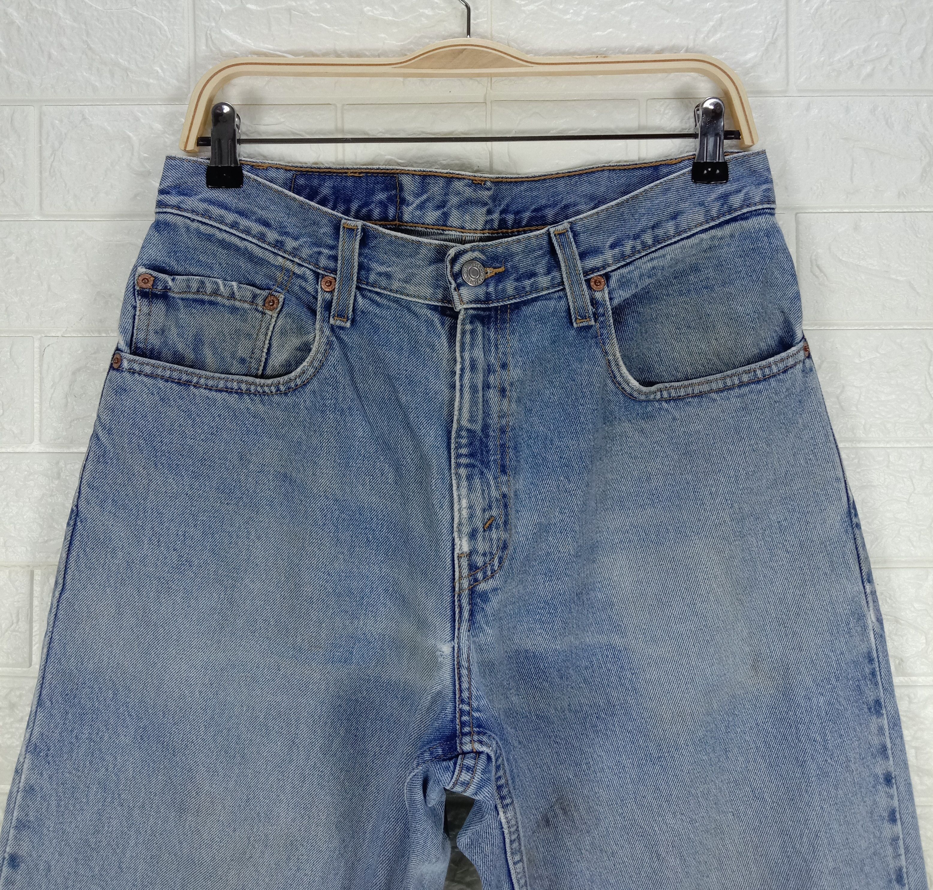 Levi's Vintage Levi's 560 Jeans Loose Fit Tapered Leg Denim Size US 31 - 2 Thumbnail