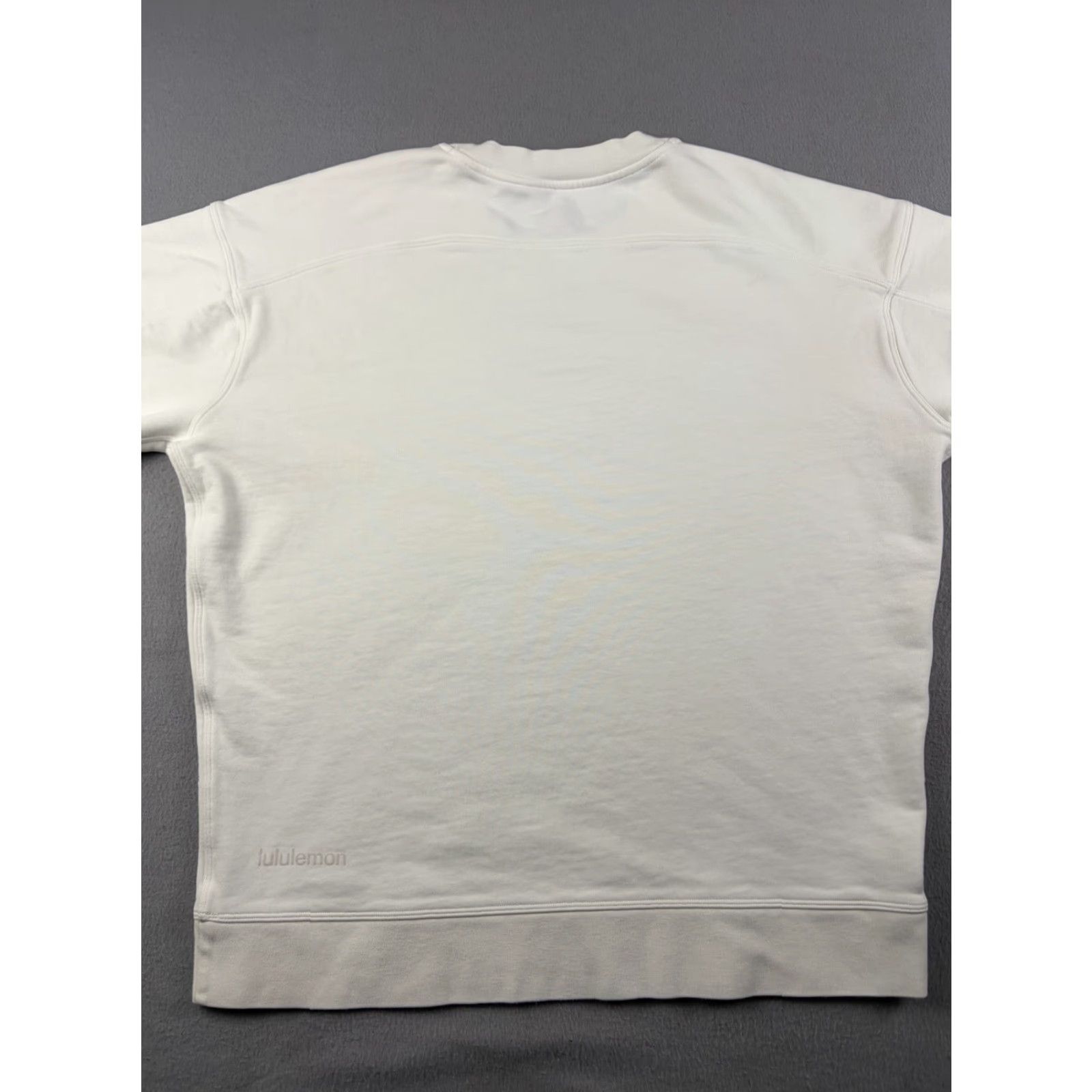Lululemon Lululemon Sweatshirt Women L White Logo Oversized Pullover Crewneck Activewear Size L / US 10 / IT 46 - 6 Thumbnail