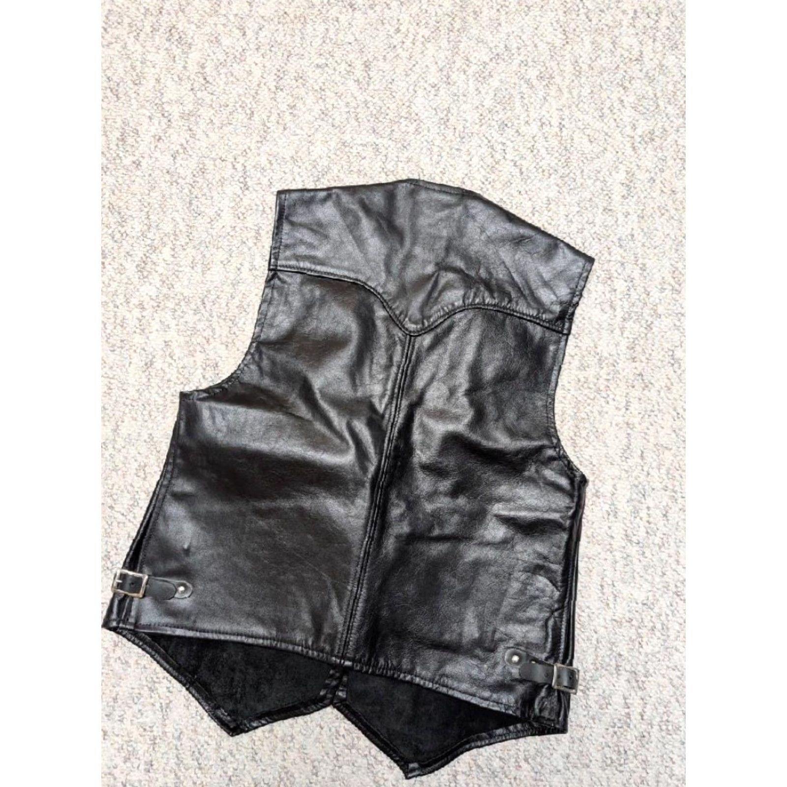 Vintage VINTAGE Leather vest motorcycle HANDCRAFTED black XS Western 34 cowhide Mens 1970s Size US XS / EU 42 / 0 - 2 Thumbnail