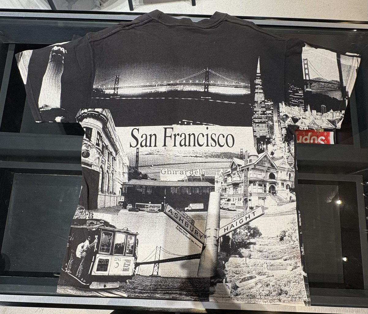 Other Vintage 1995 San Francisco All-Over Print Tee Size US L / EU 52-54 / 3 - 2 Thumbnail
