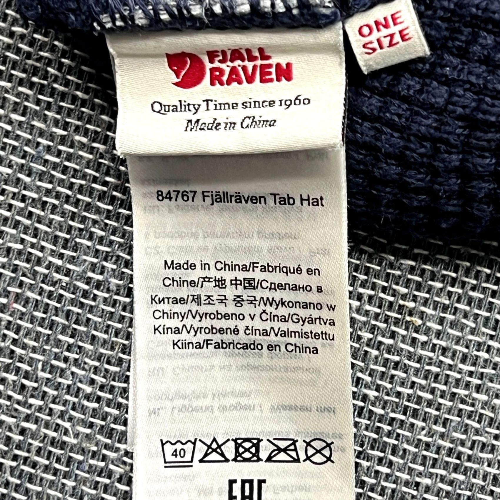 Vintage Fjallraven Tab Beanie Hat One Size OSFA Navy 84767 Unisex Adults Beanie Navy OSFA Fjallraven Tab Beanie Hat Navy 84767 Size ONE SIZE - 5 Thumbnail
