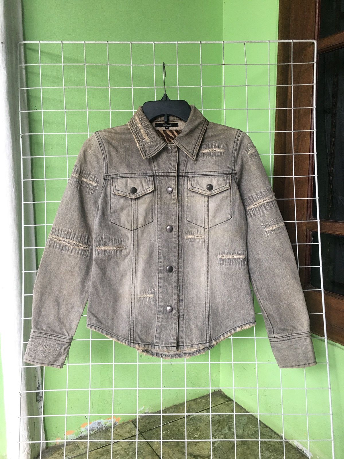 Japanese Brand 2000s Shellac Distressed Trucker Jacket Size XS / US 0-2 / IT 36-38 - 1 Thumbnail