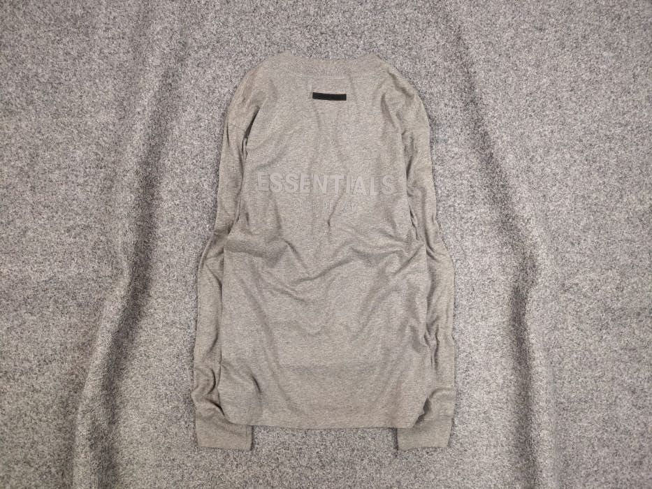 Fear of God Essential Fear Of God Authentic Classic Logo Long Sleeve Size US M / EU 48-50 / 2 - 1 Thumbnail