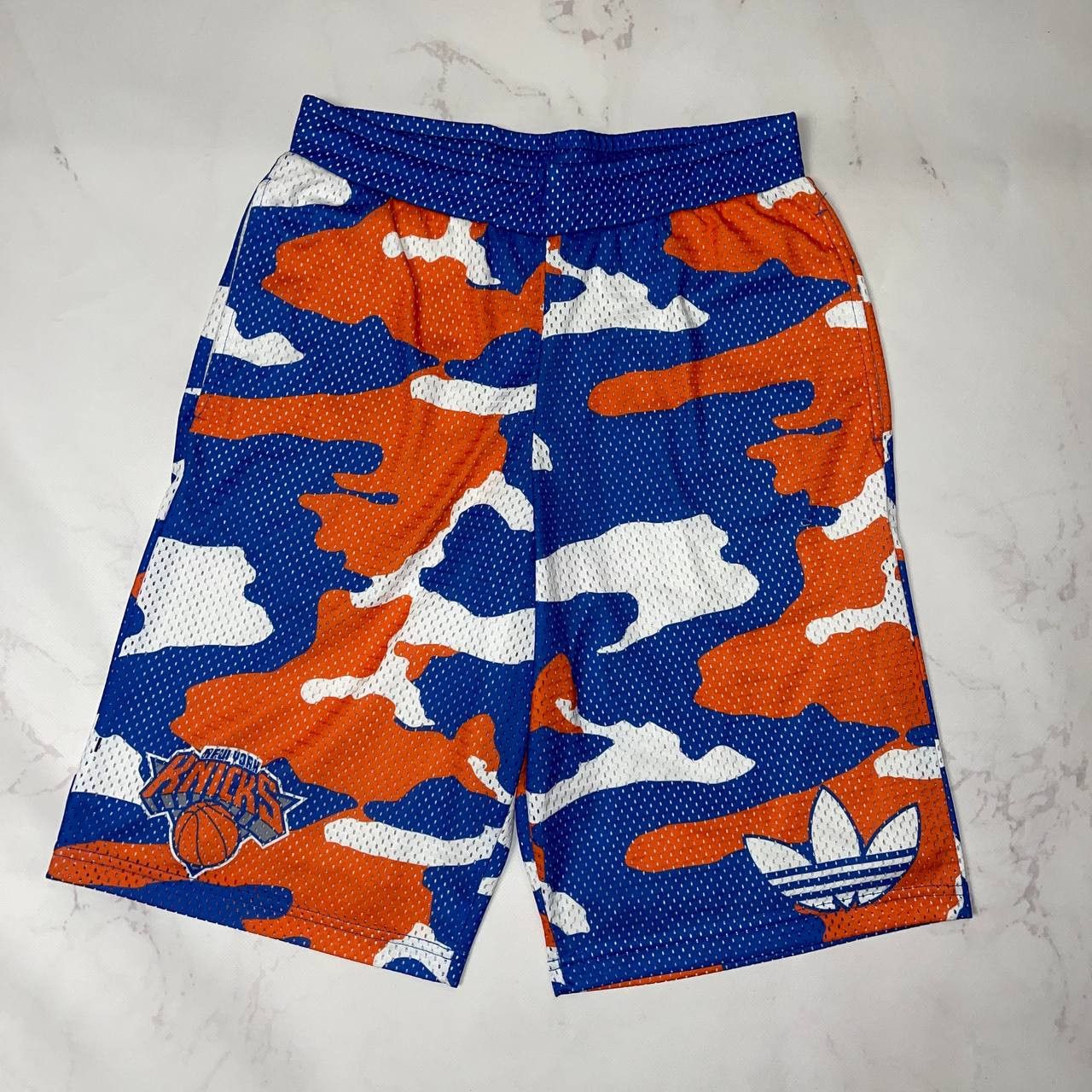 Adidas New York Knicks basketball Shorts Adidas NBA Sz S Size US 28 / EU 44 - 1 Thumbnail