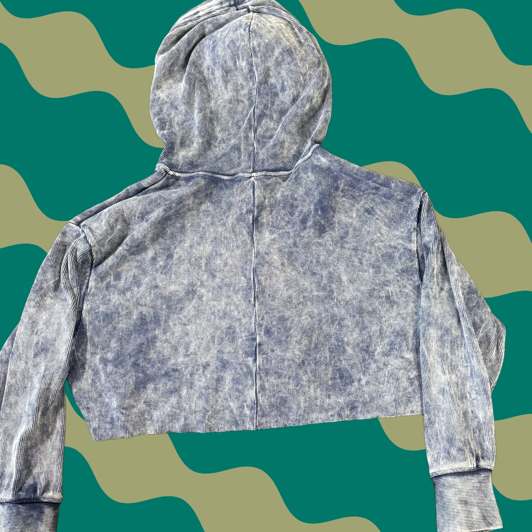 Urban Outfitters VINTAGE Urban Outfitters Navy Acid Wash Full Zip Cropped Longsleeve Small Women Shirt Size S / US 4 / IT 40 - 1 Thumbnail