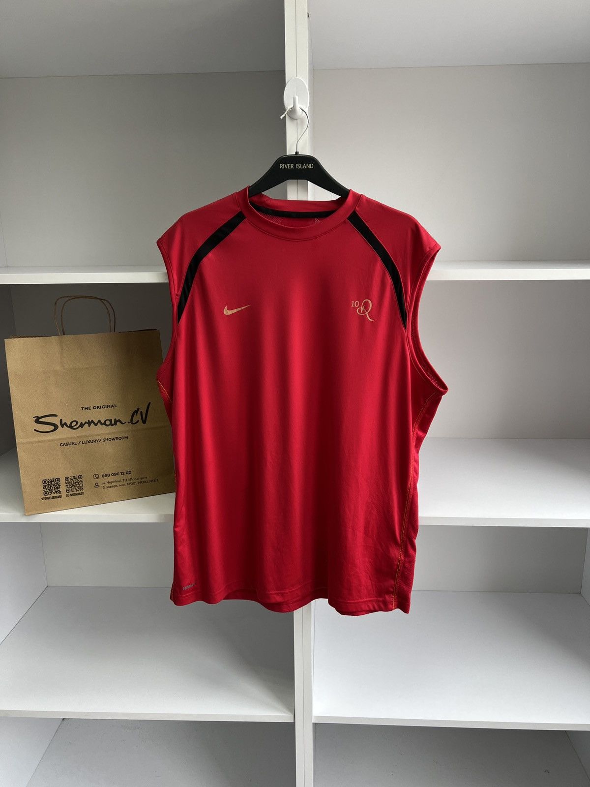 Nike × Vintage Vintage Nike Ronaldinho Red Sleeveless T-Shirt Size US L / EU 52-54 / 3 - 2 Thumbnail