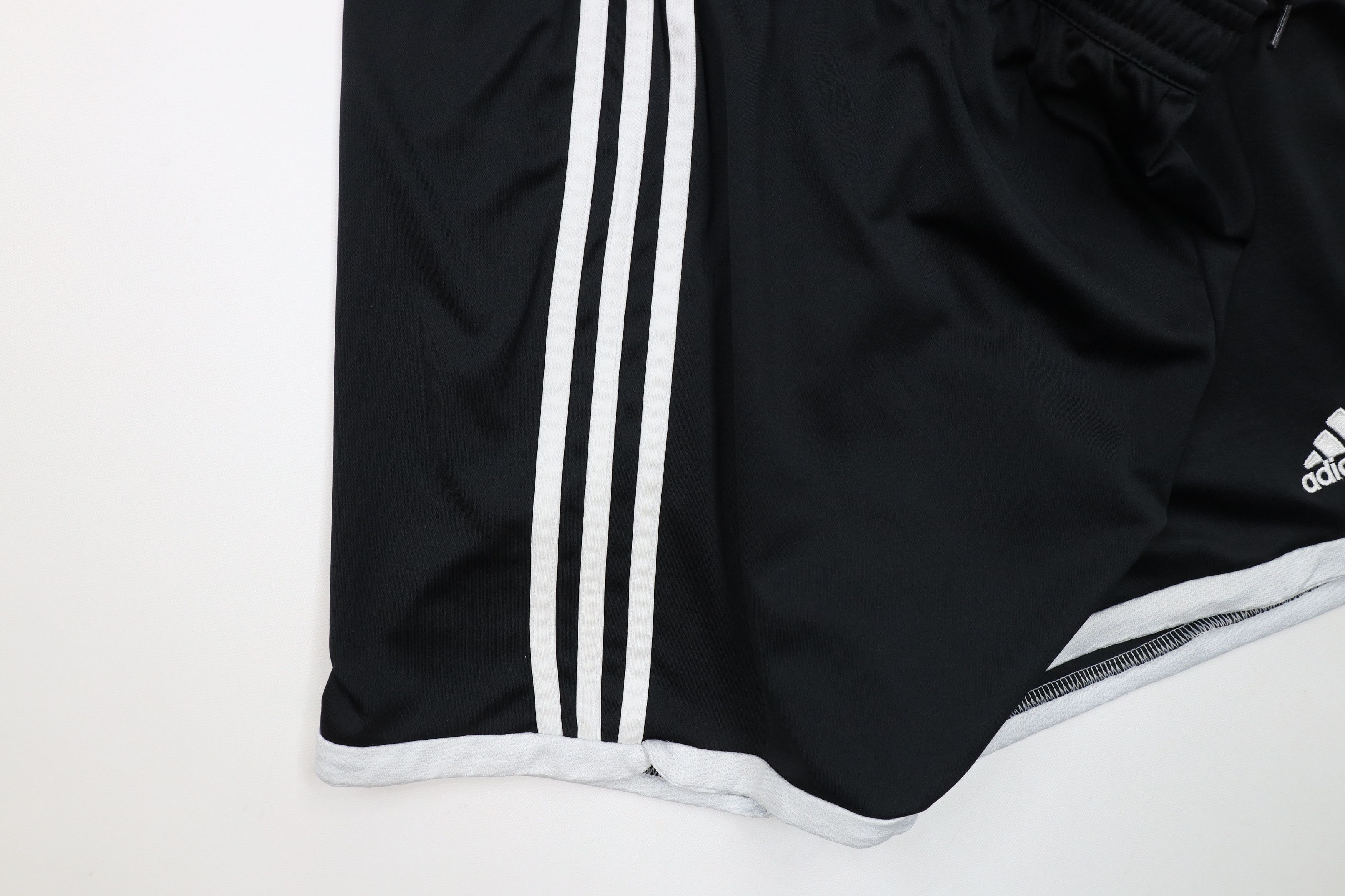 Adidas Vintage Adidas Striped Running Jogging Soccer Shorts Black Size 32" / US 10 / IT 46 - 6 Thumbnail