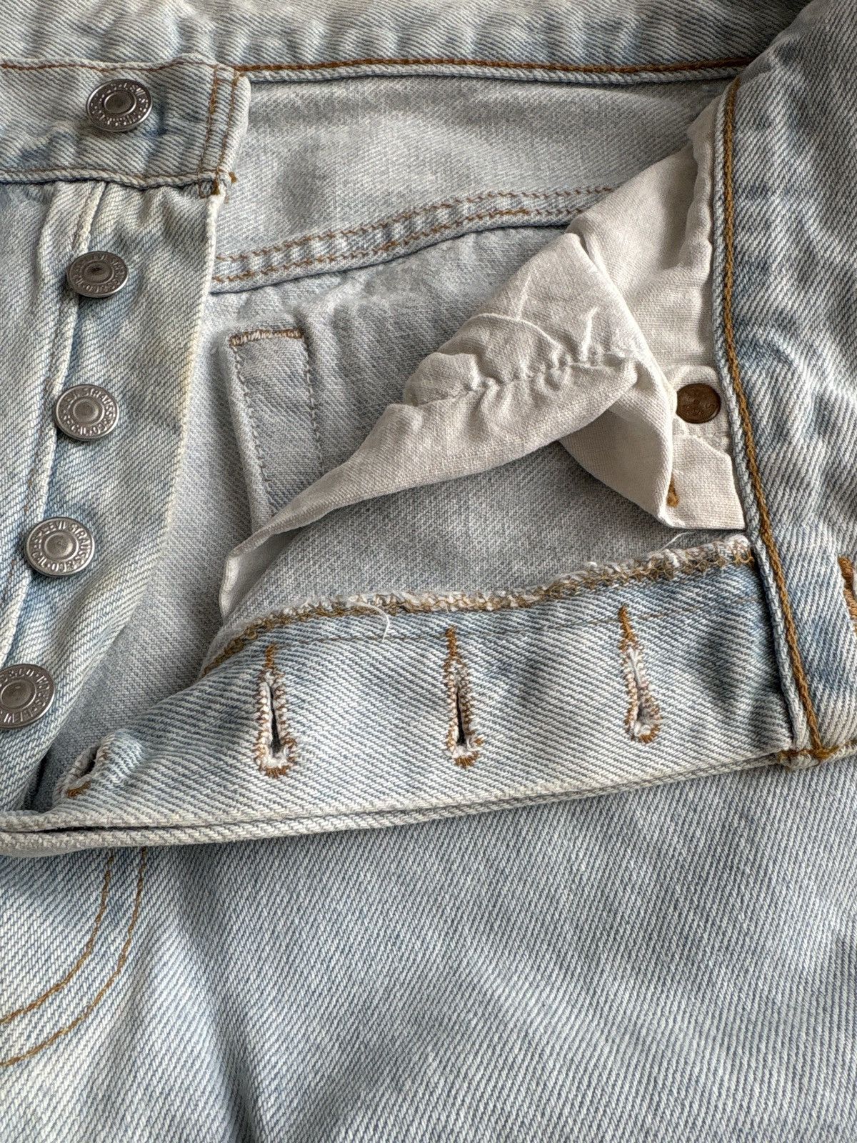 Levi's Levi's 501 Light Wash Made In USA Size US 30 / EU 46 - 17 Thumbnail