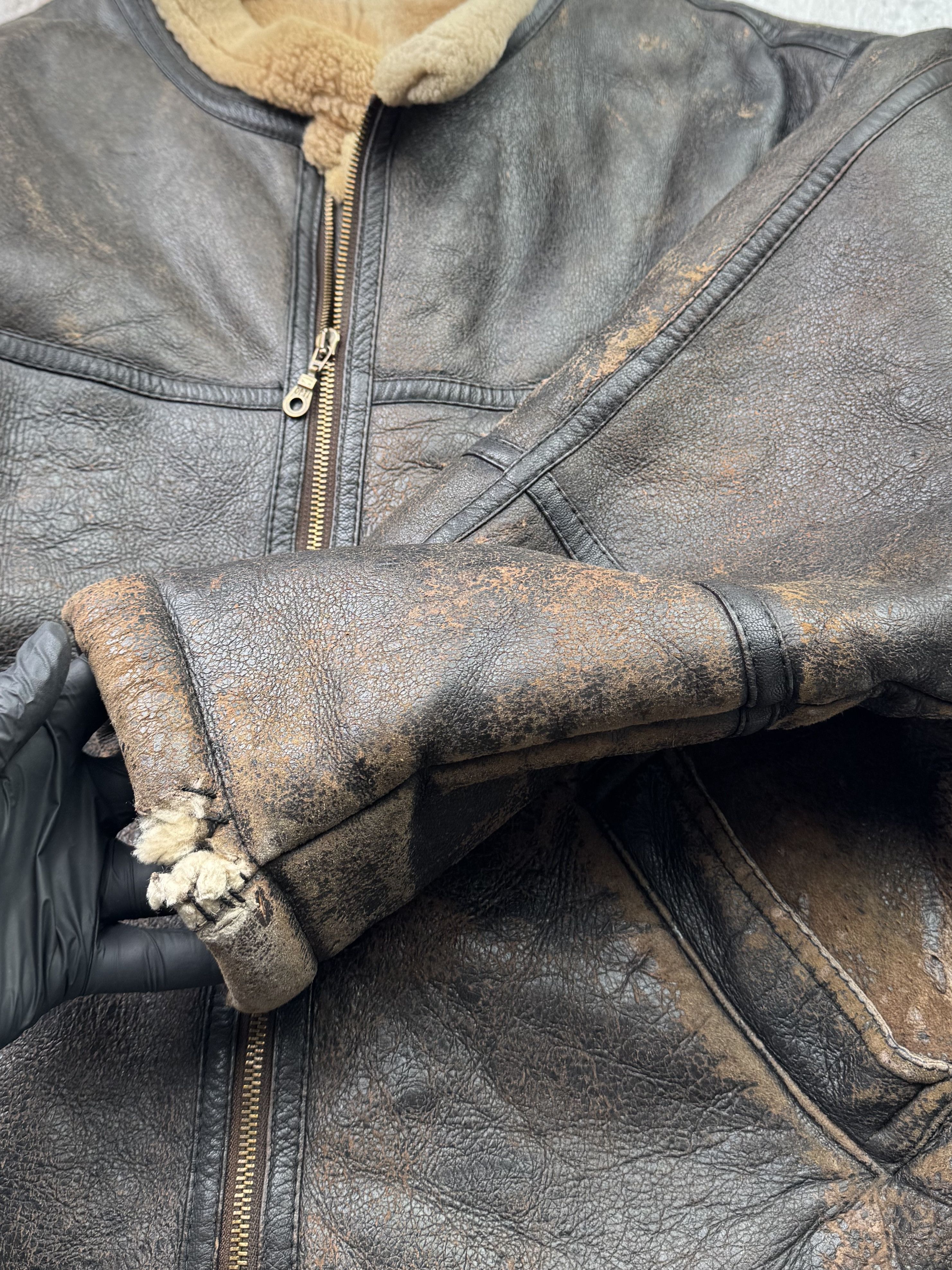 Vintage Vintage Real Sheepskin Jacket A683D15(464) Size US S / EU 44-46 / 1 - 5 Thumbnail