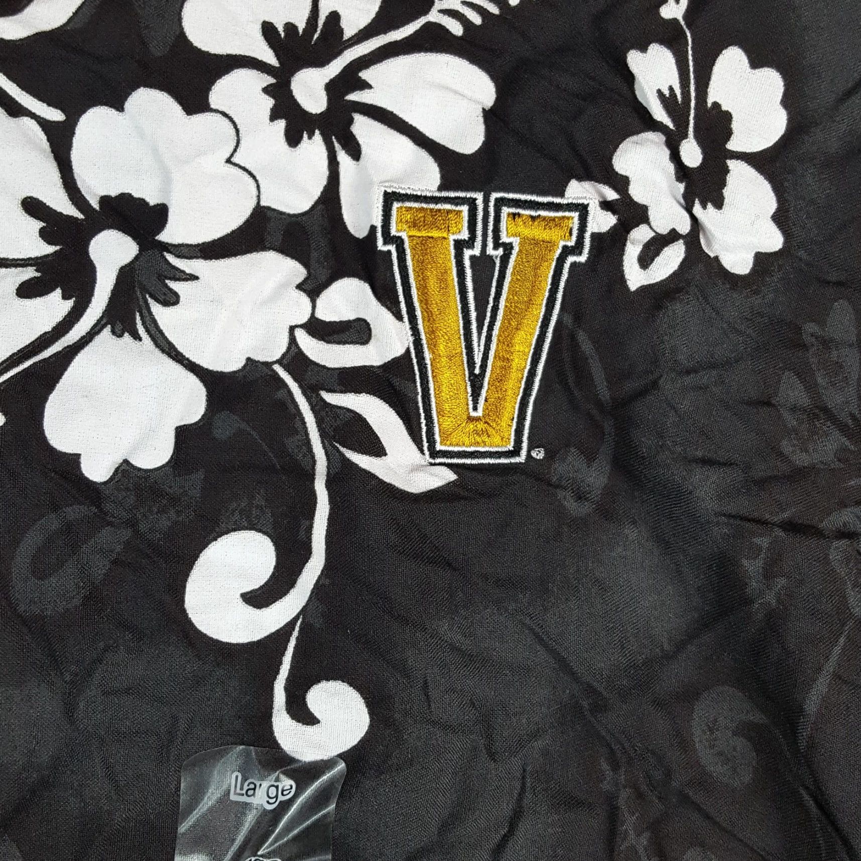 Vintage VINTAGE Vanderbilt Commodores Floral Hawaiian Shirt Men's L Beach Island Camp Shirt Size US L / EU 52-54 / 3 - 3 Thumbnail