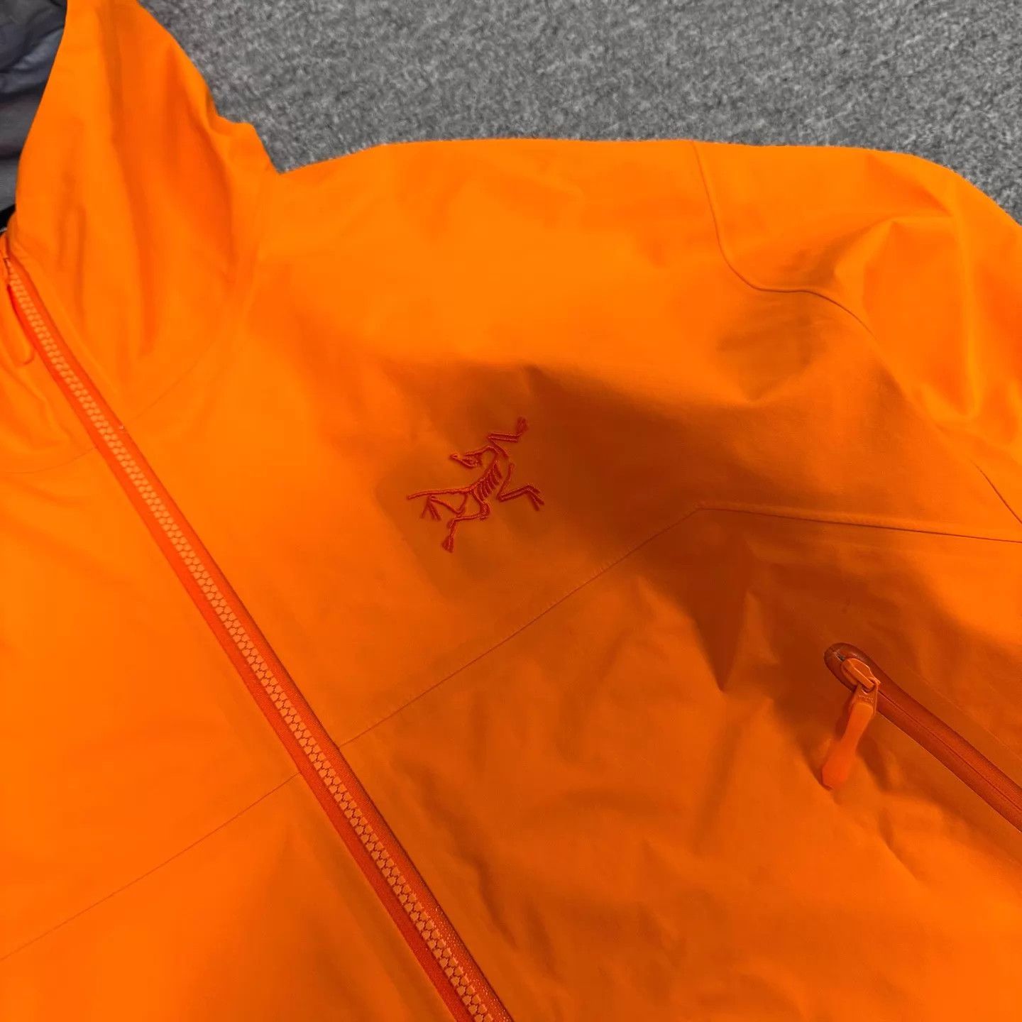 Arc'teryx Arcteryx Beta Orange Waterproof Hooded Jacket L 99 New Size US L / EU 52-54 / 3 - 4 Thumbnail